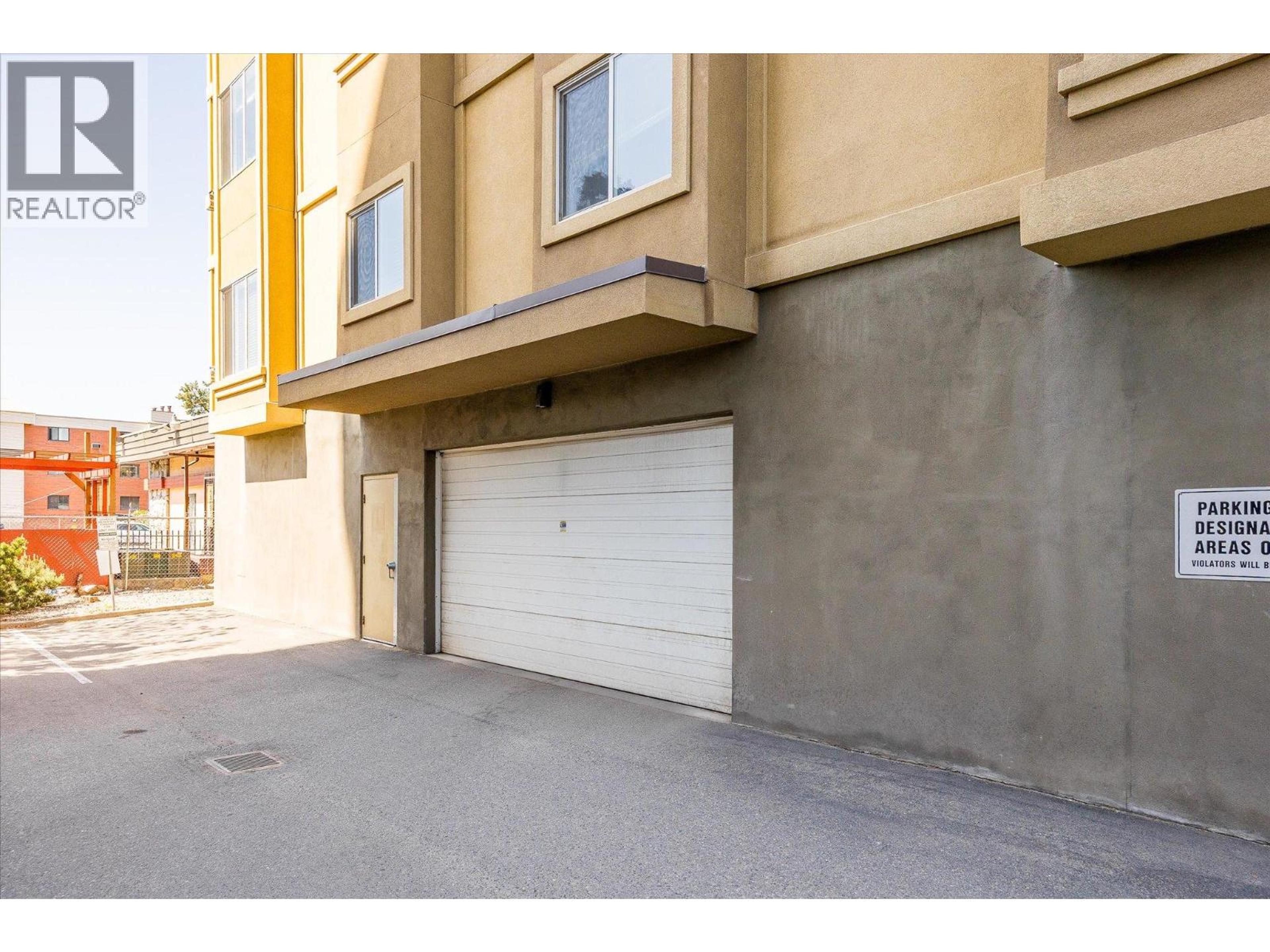 1125 Bernard Avenue, Kelowna - Exteriors - Photo 1