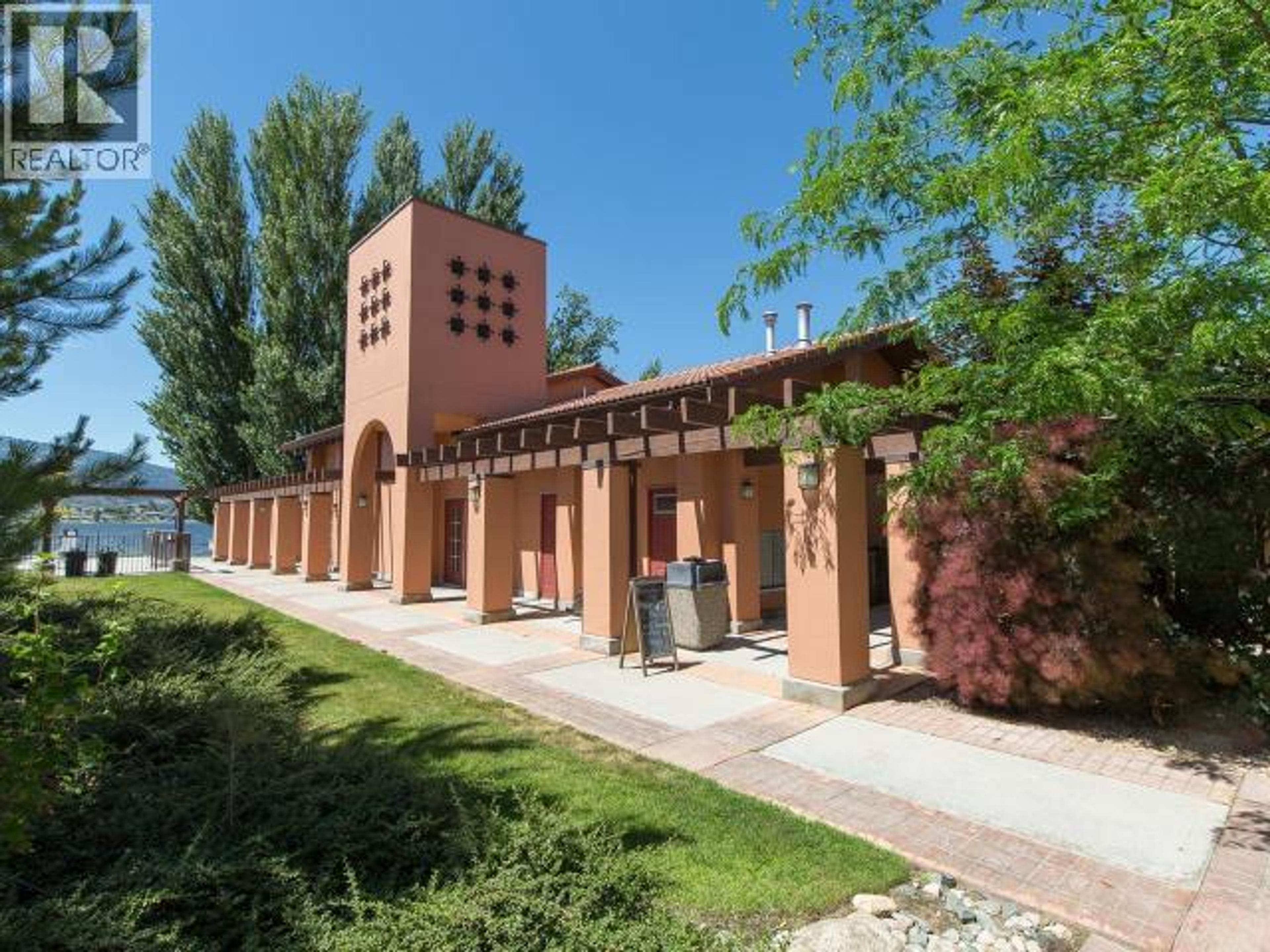 7600 COTTONWOOD Drive, Osoyoos - Exteriors - Photo 4