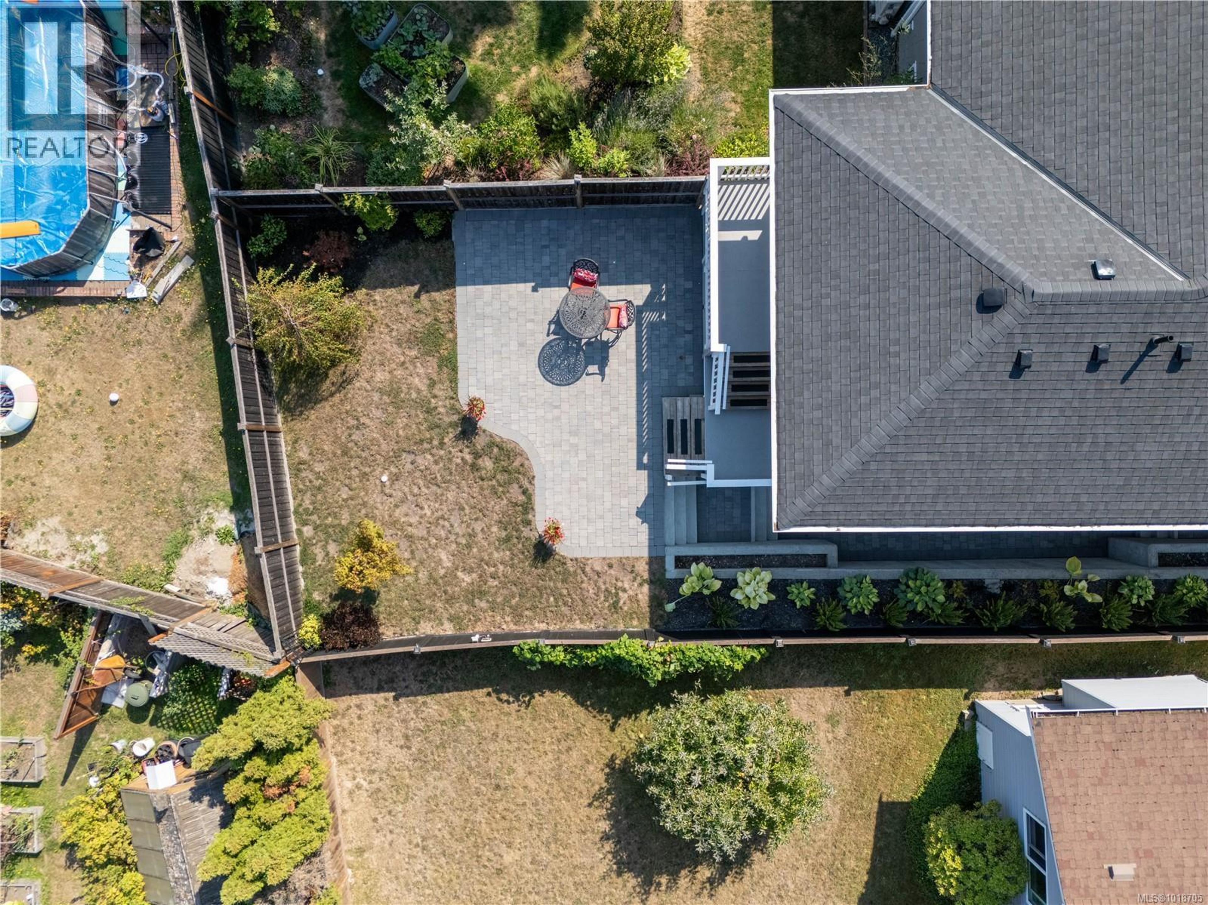 812 Mann Ave, Saanich - Exteriors - Drone/Aerial View - Photo 6