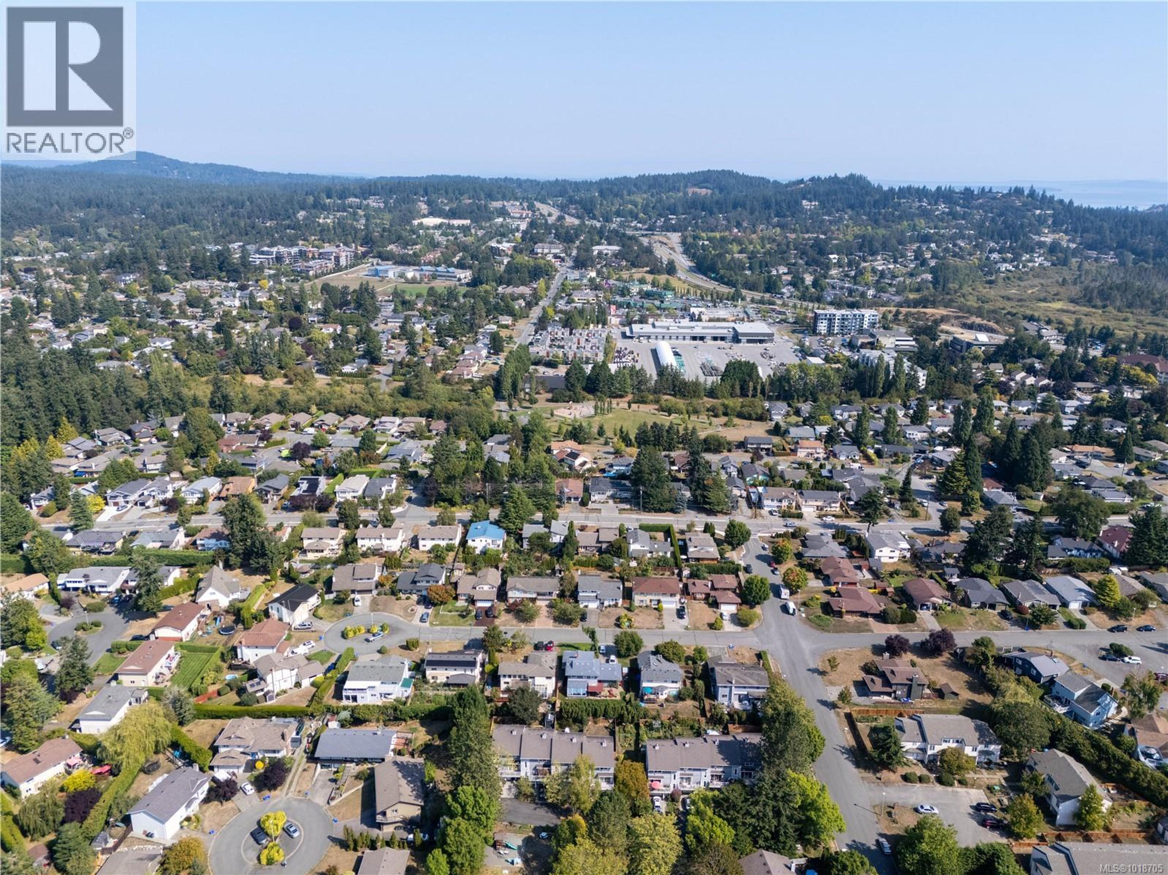 812 Mann Ave, Saanich - Exteriors - Full Complex View, Drone/Aerial View - Photo 11