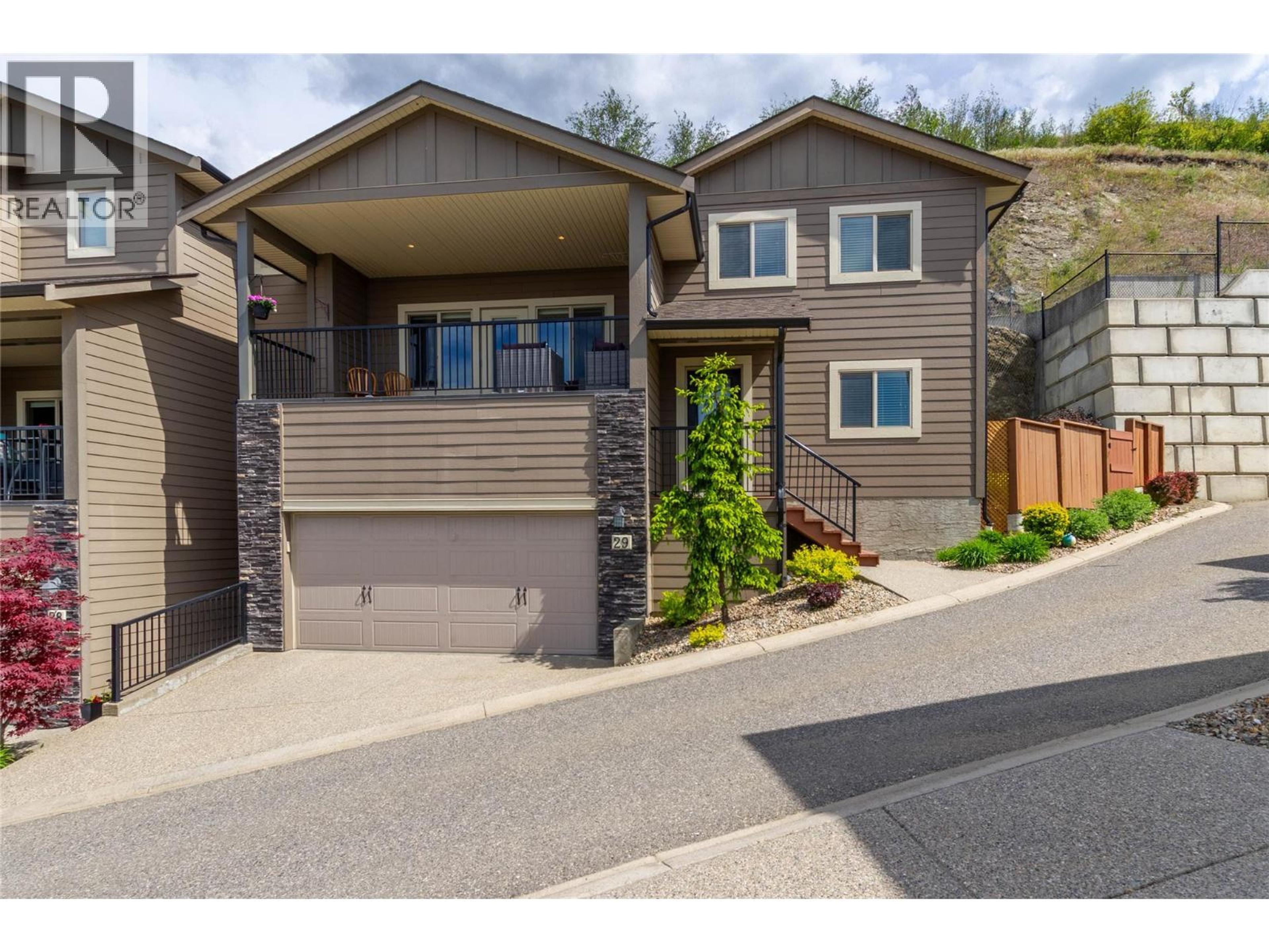 1040 Mt.Revelstoke Place, Vernon - Exteriors - Photo 3