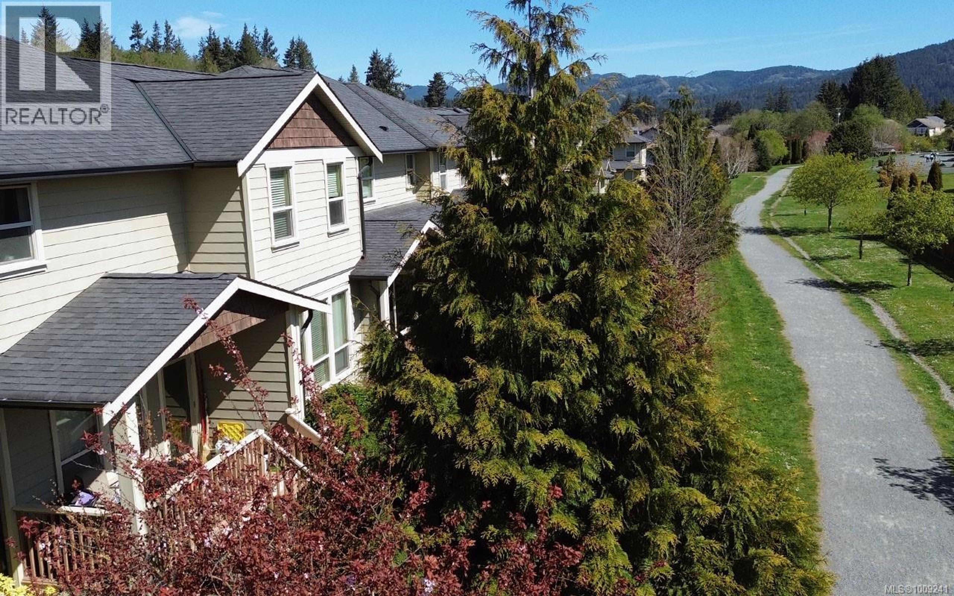 2253 Townsend Rd, Sooke - Exteriors - Drone/Aerial View - Photo 2