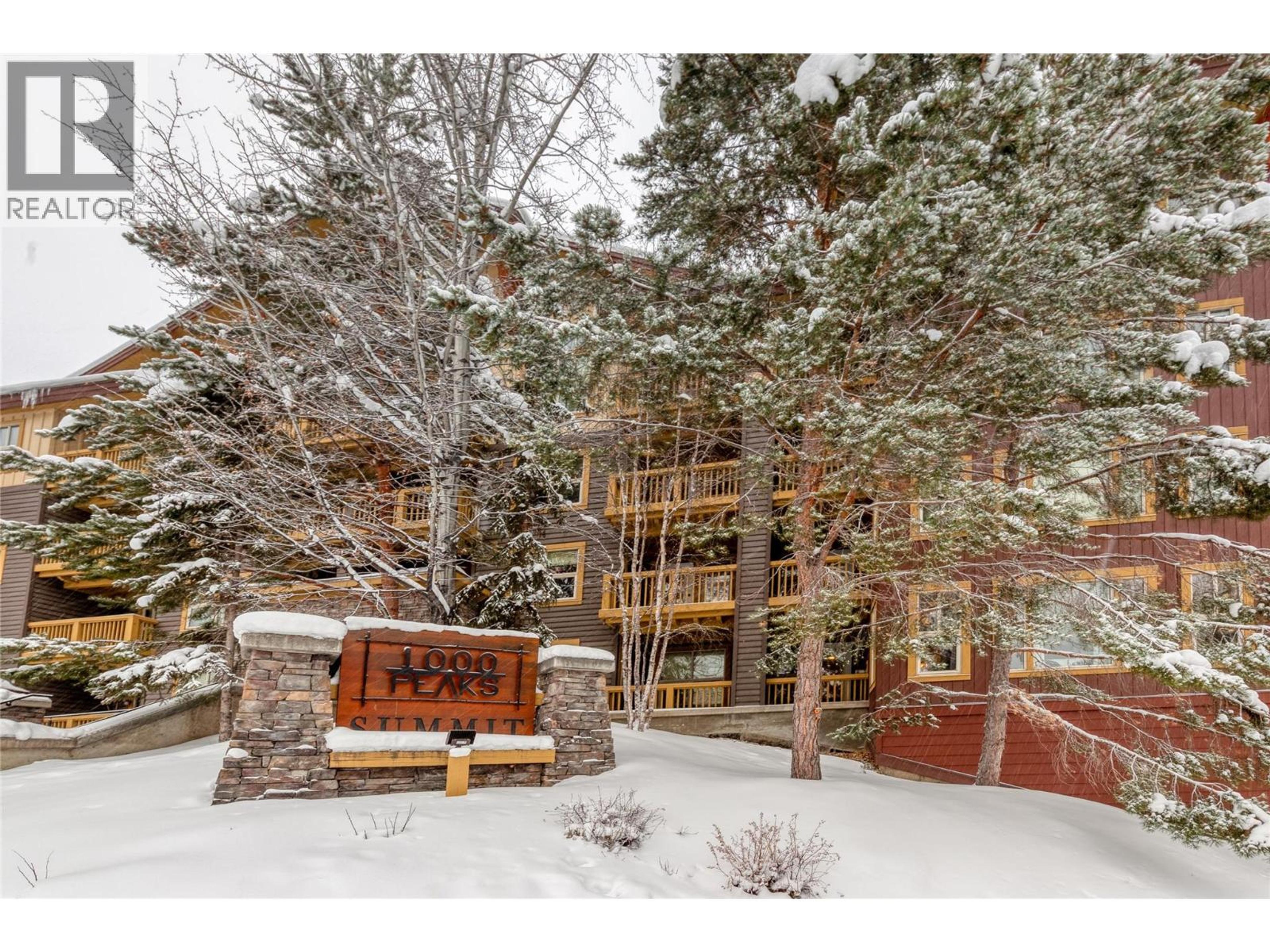 2070 Summit Drive Drive, Panorama - Exteriors - Photo 4