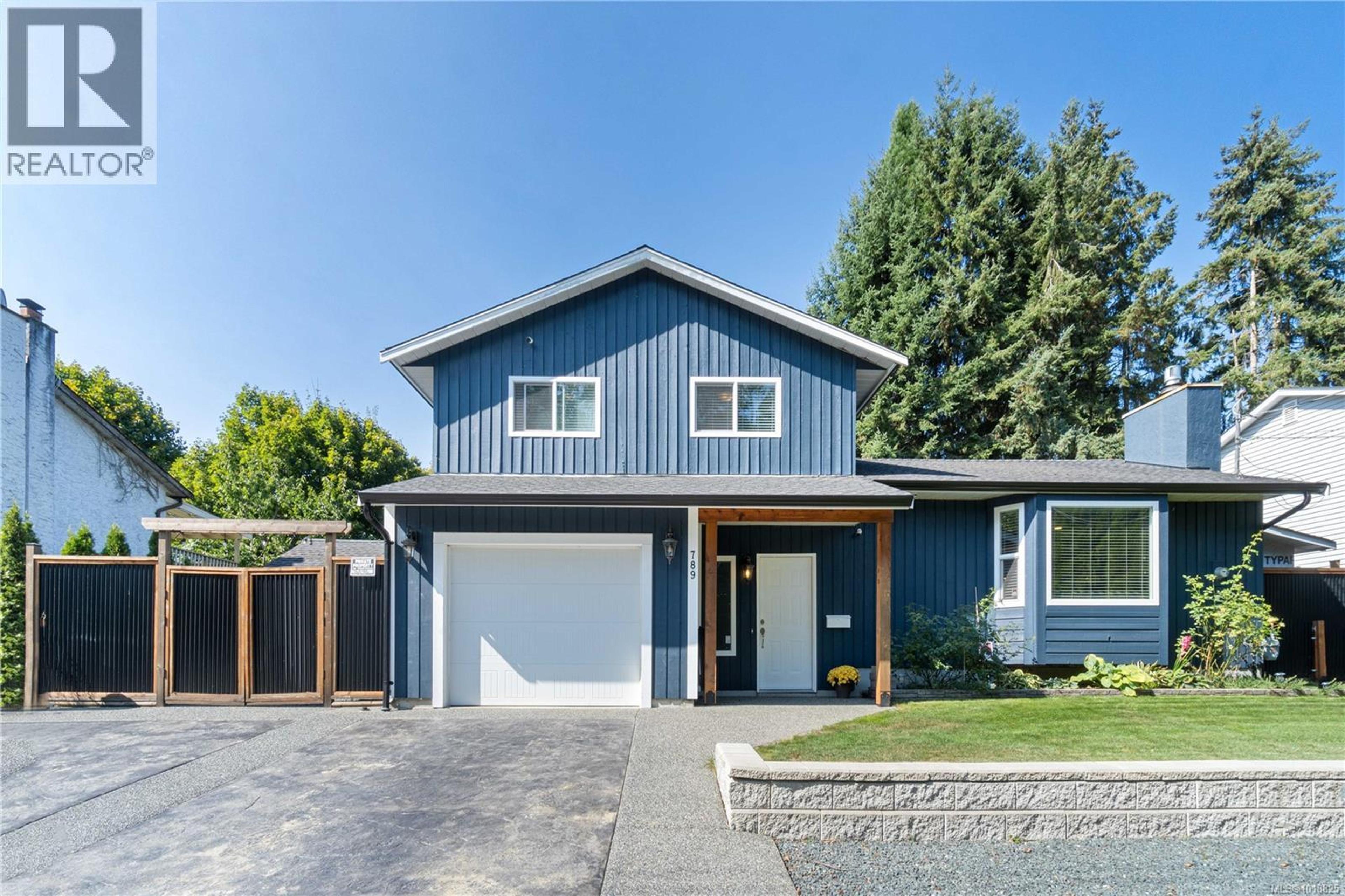 789 HOWARD AVE - Main Image