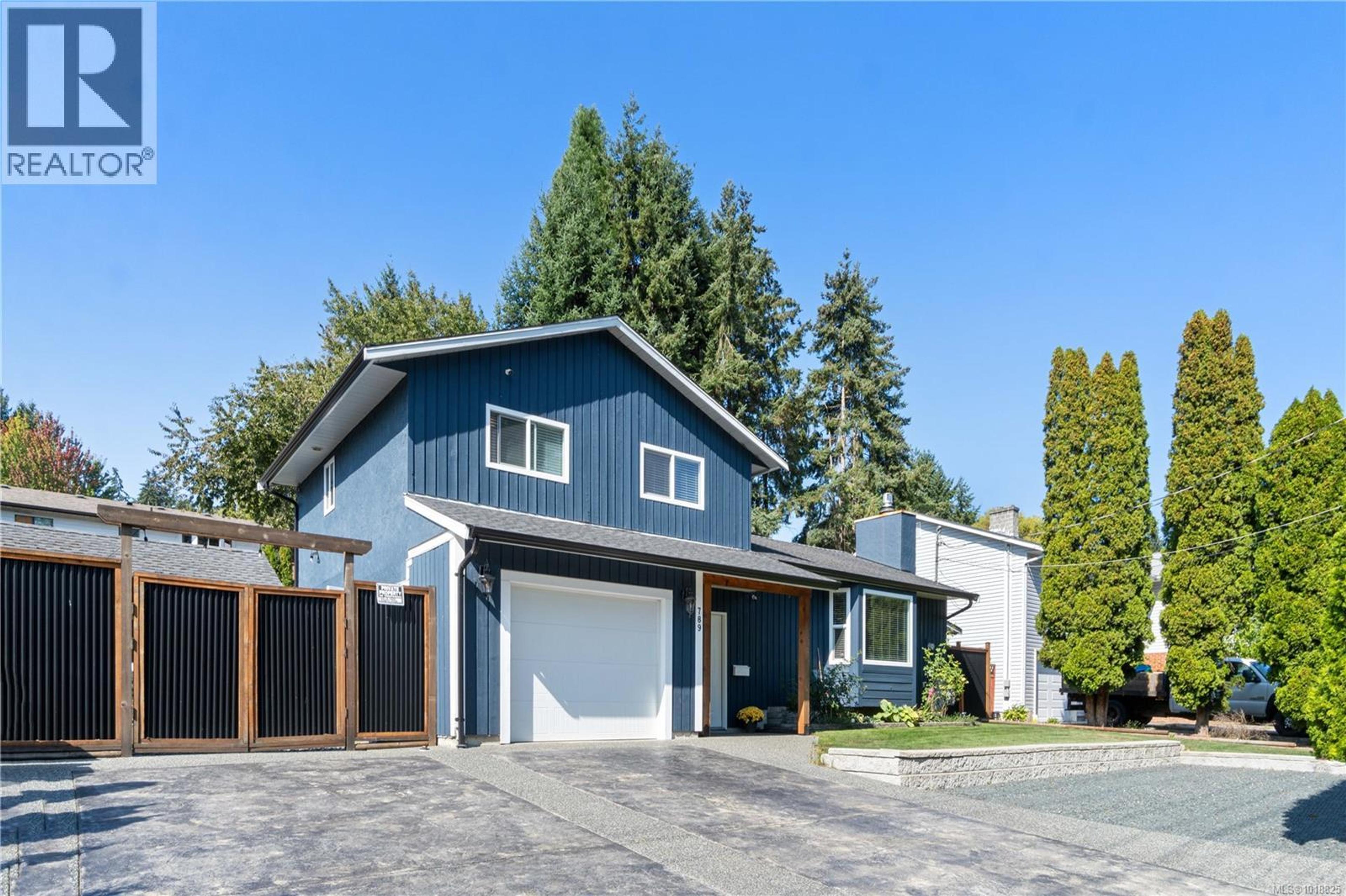 789 HOWARD AVE - Image 2