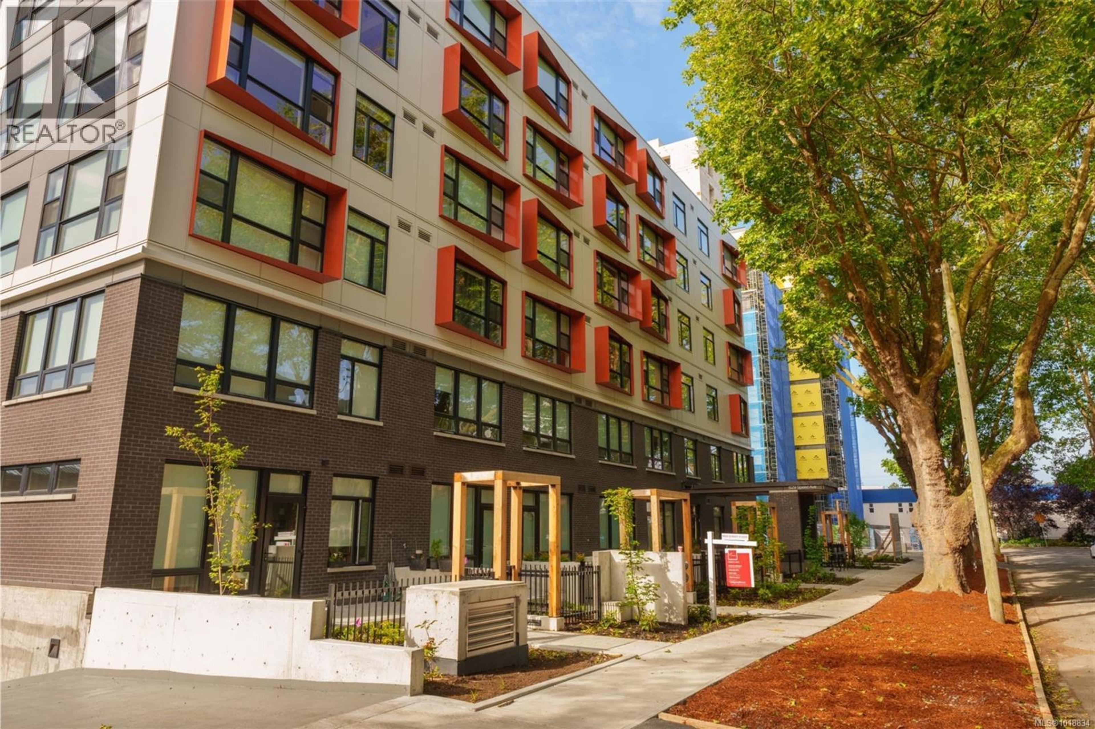 #210 629 SPEED AVE - Main Image