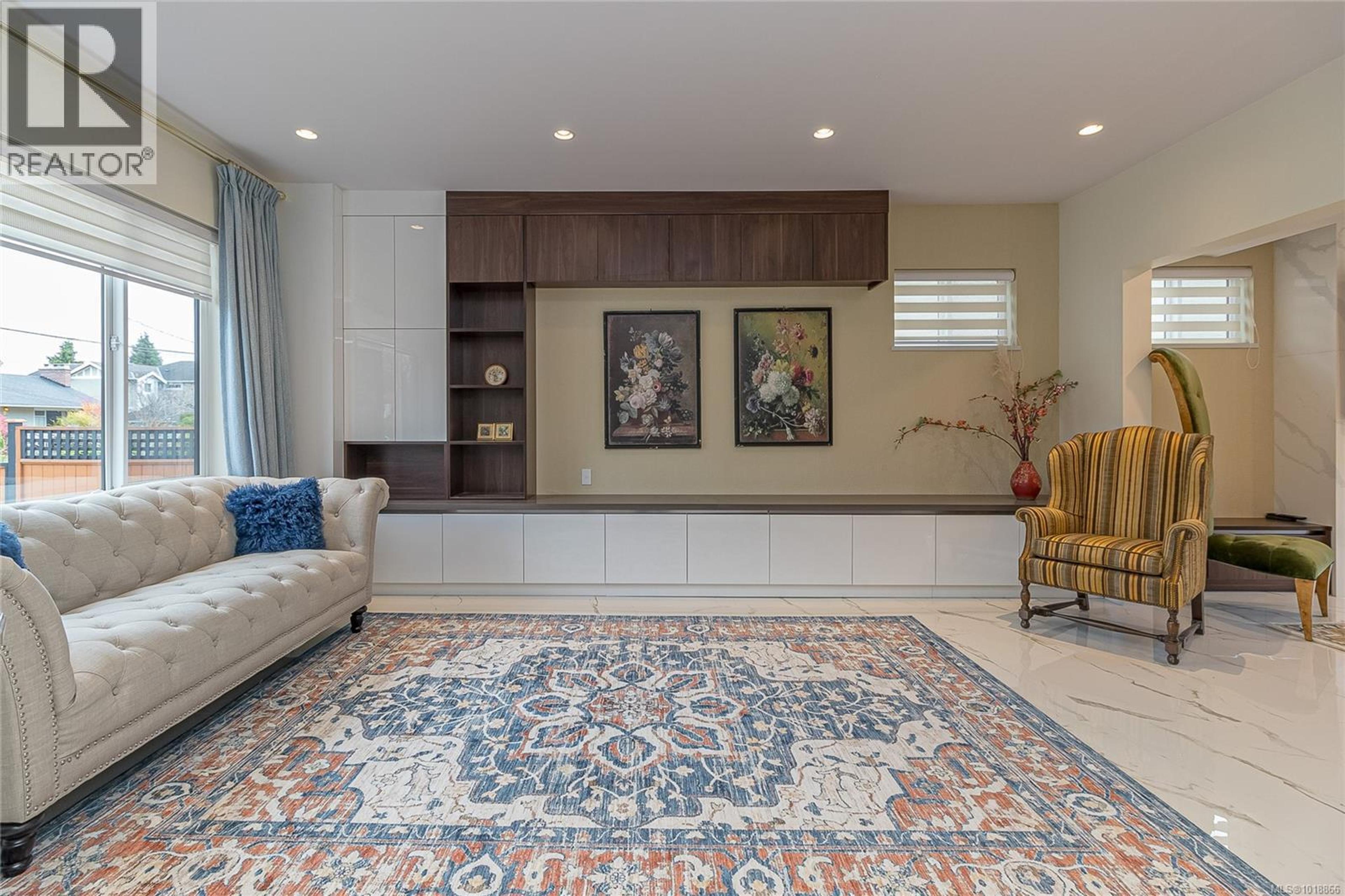 2328 DUNLEVY ST - Image 3