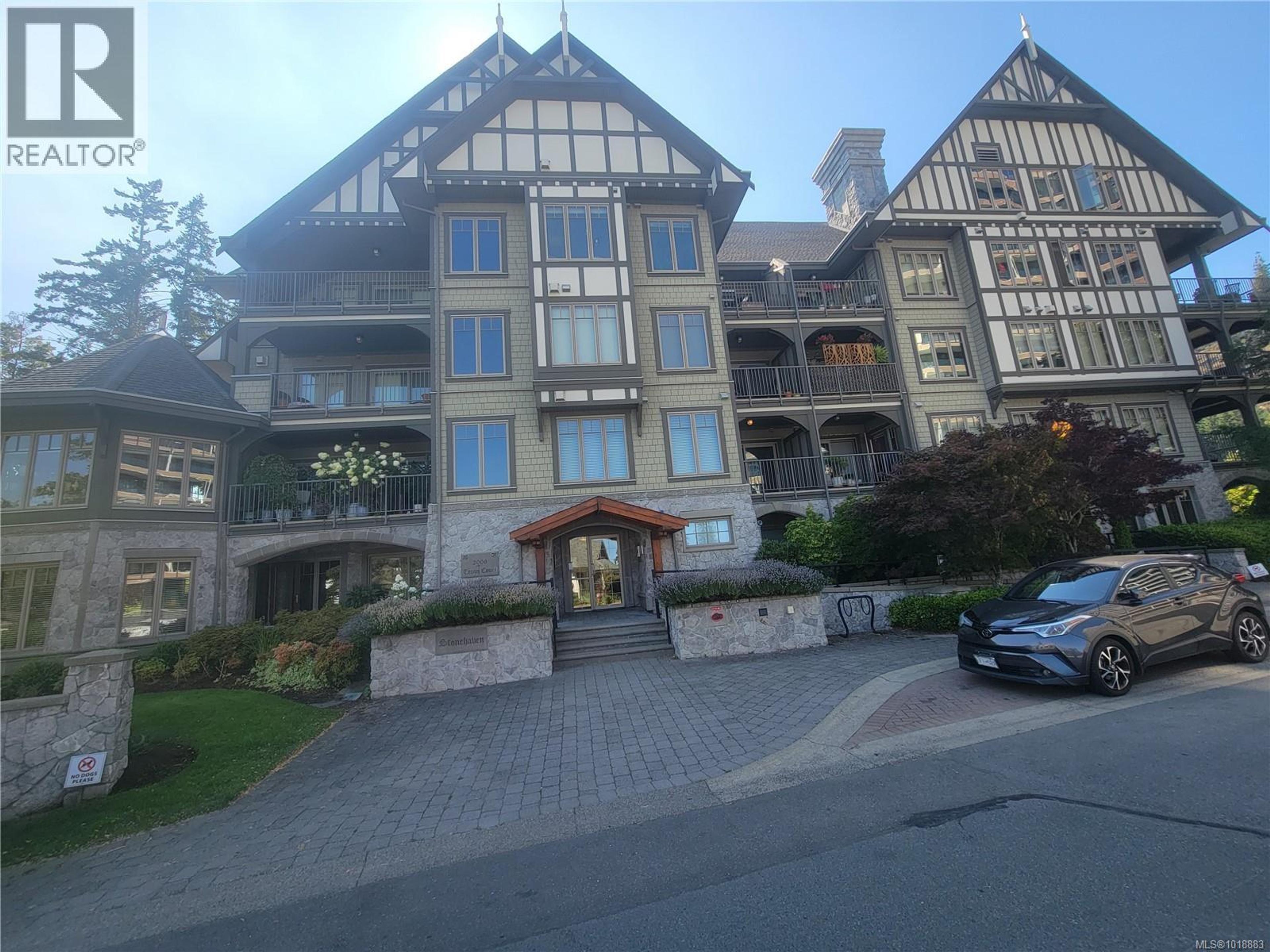 #205 2006 TROON CRT - Main Image