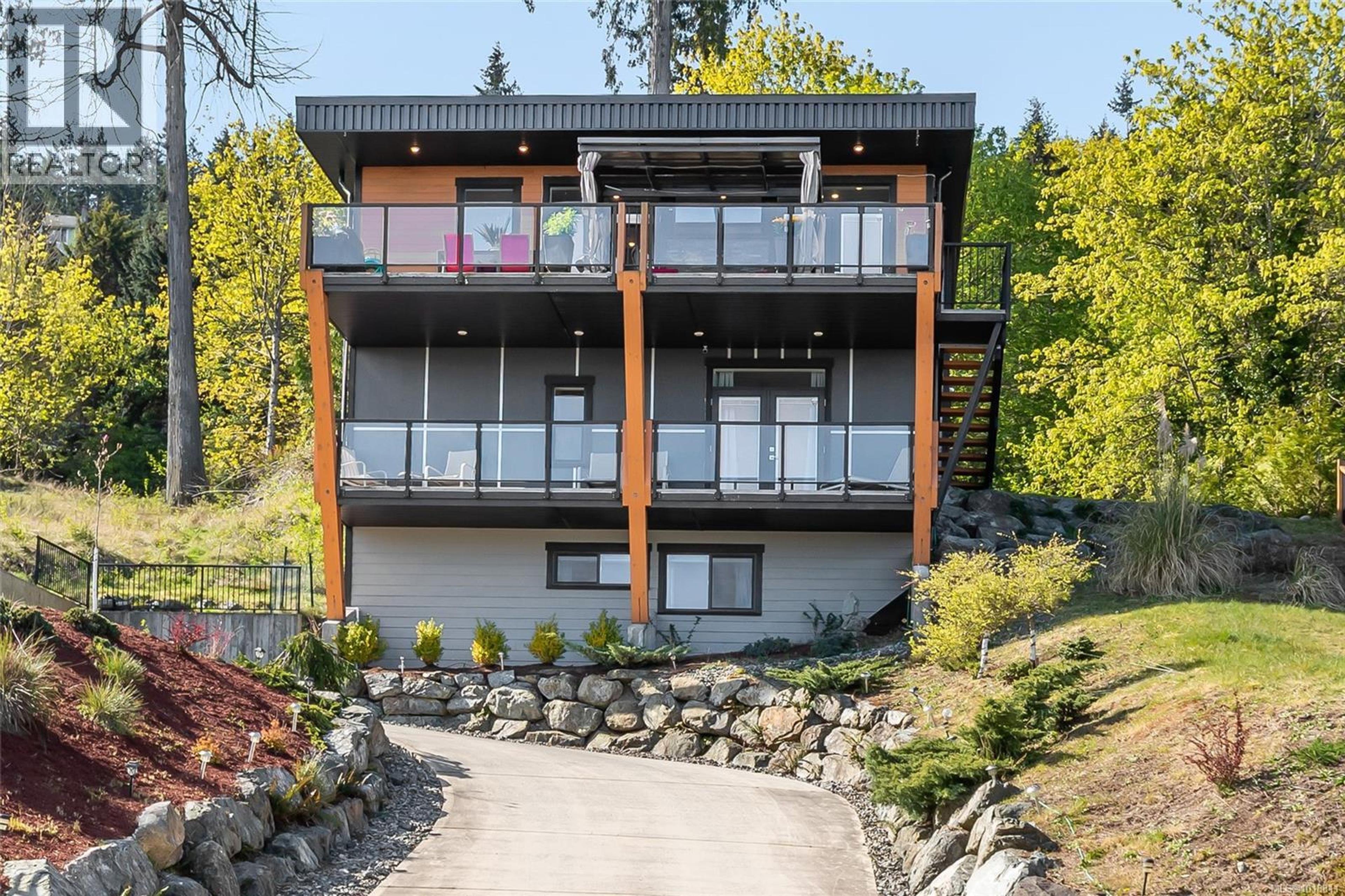 5109 LAGUNA WAY - Main Image