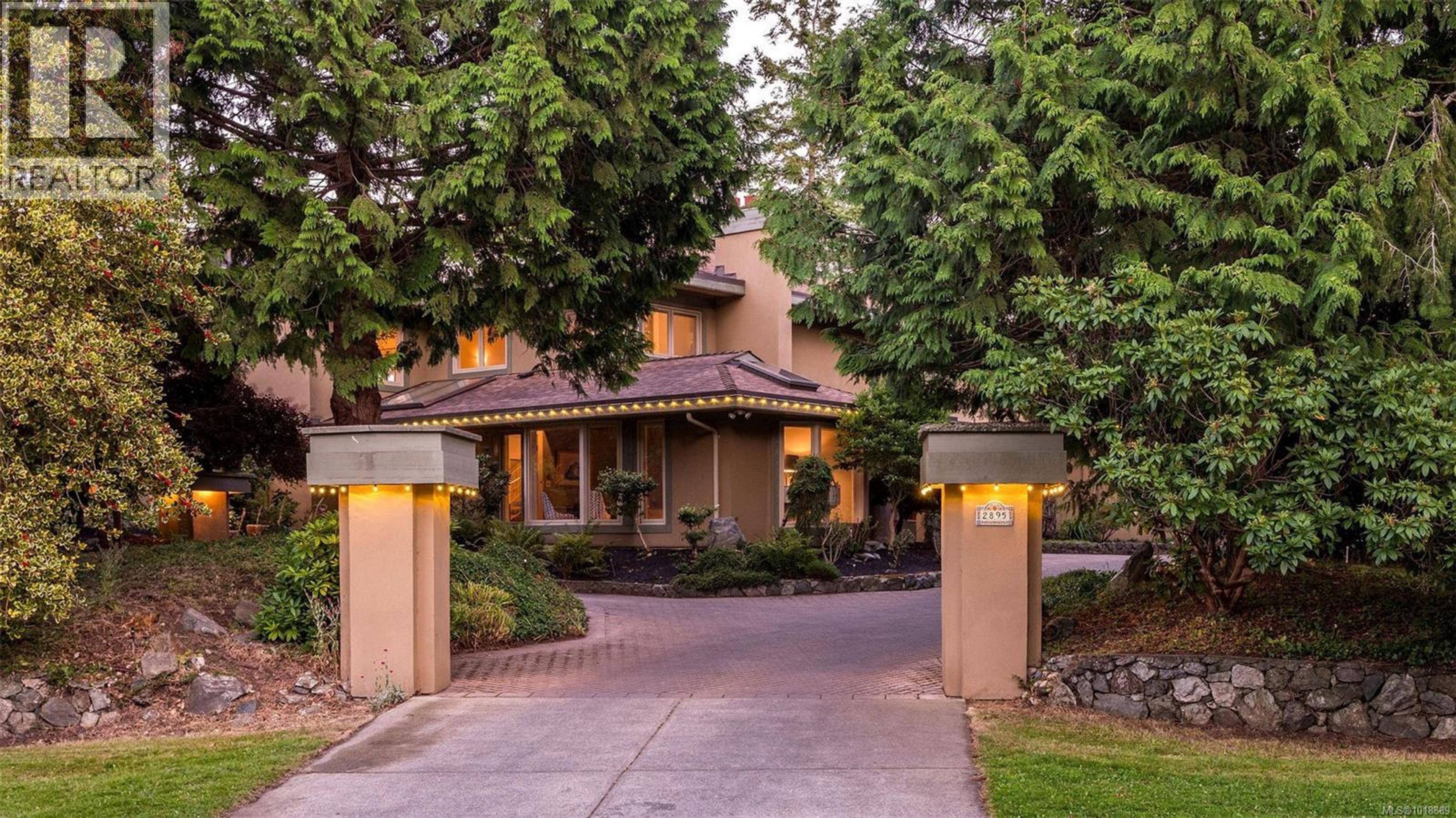 2895 LANSDOWNE RD - Image 2