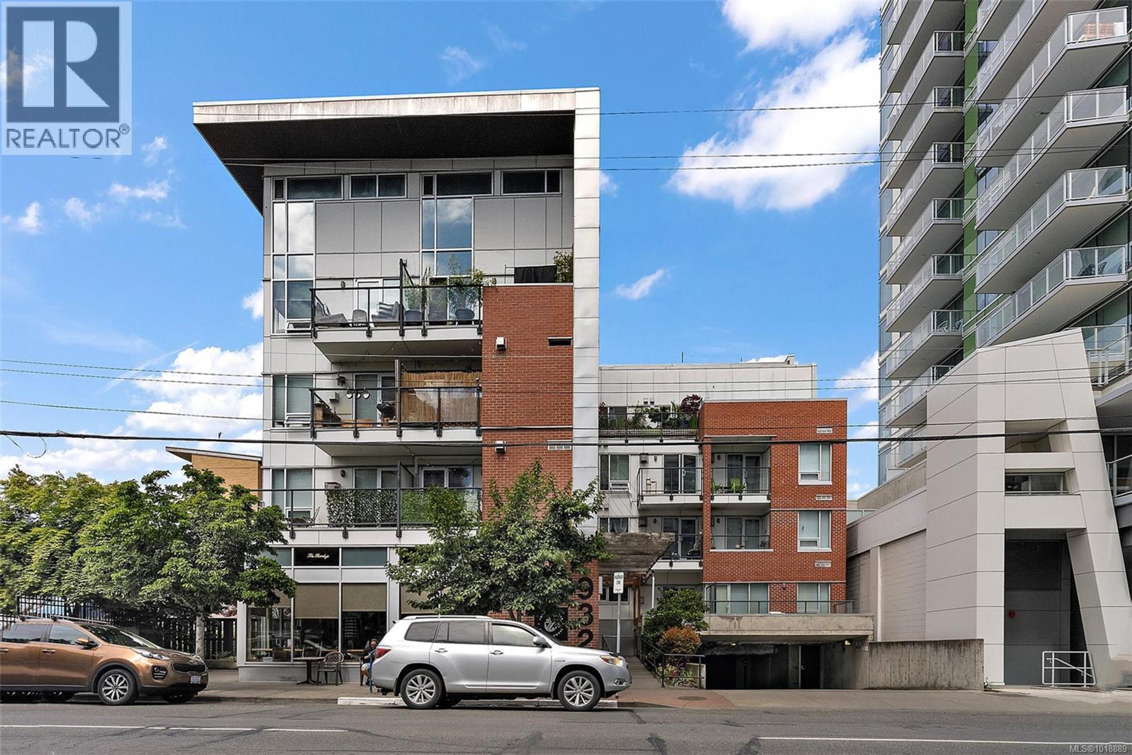 #306 932 JOHNSON ST - Main Image