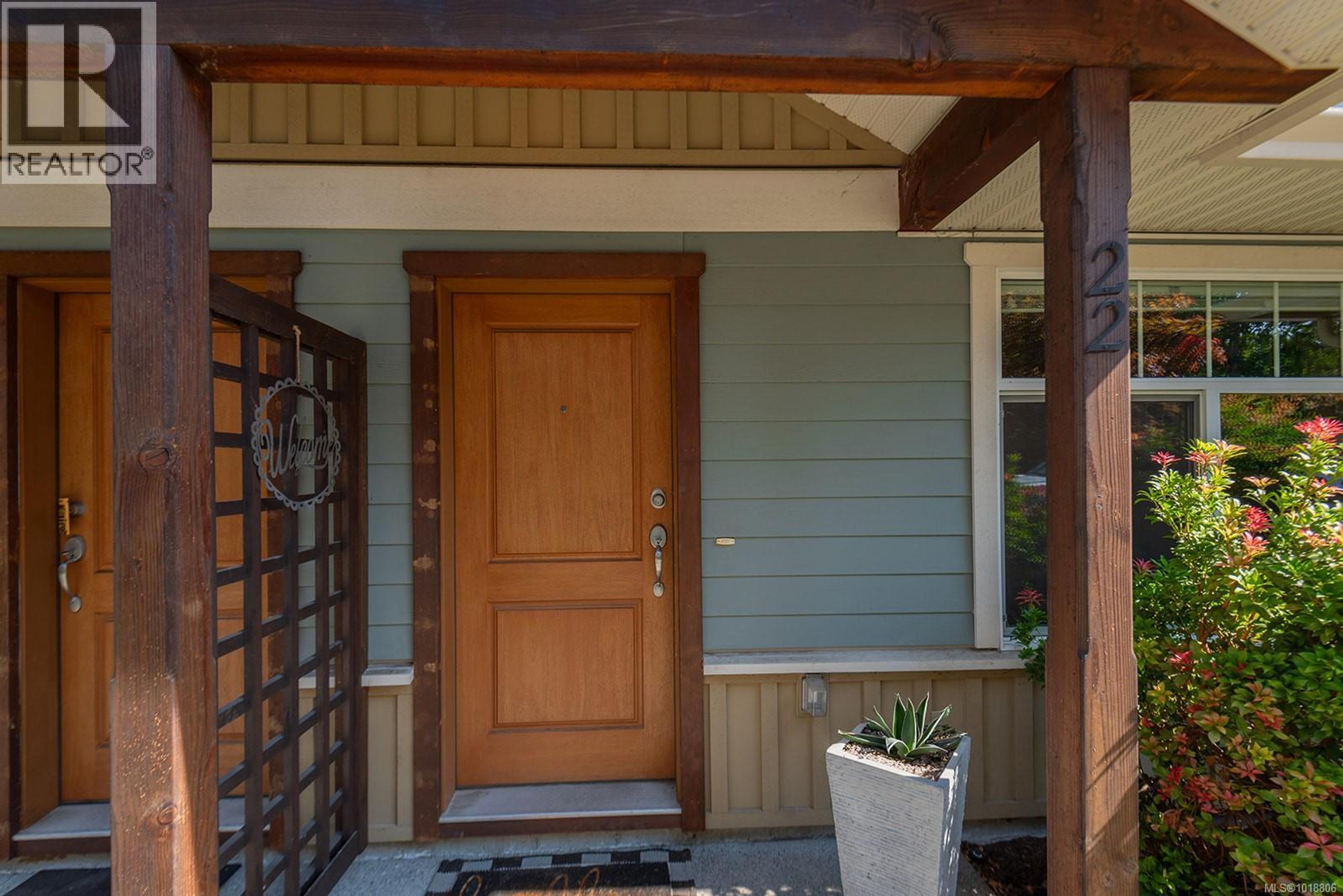 3050 Sherman Rd, Duncan - Exteriors - Photo 4