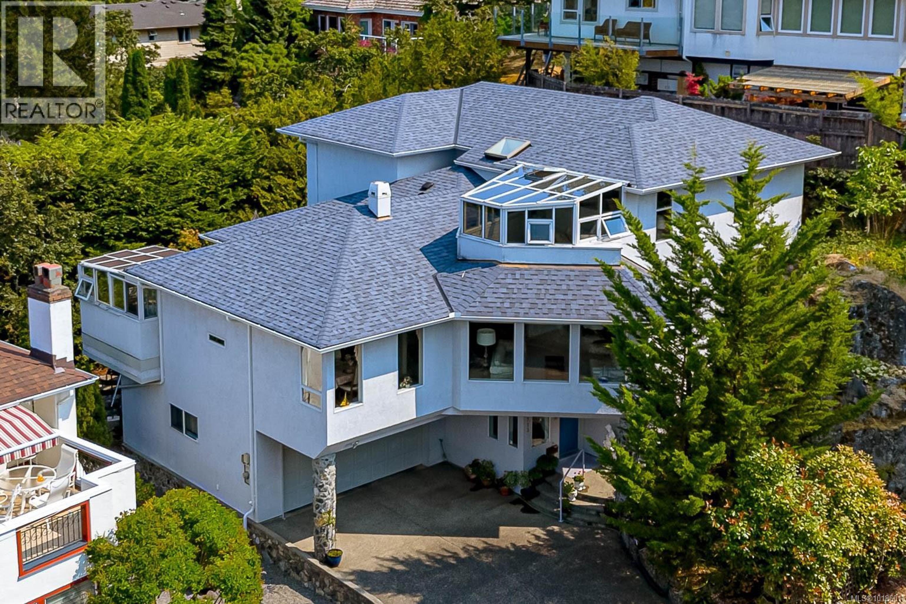 3713 Pointer Pl, Saanich - Exteriors - Drone/Aerial View - Photo 10