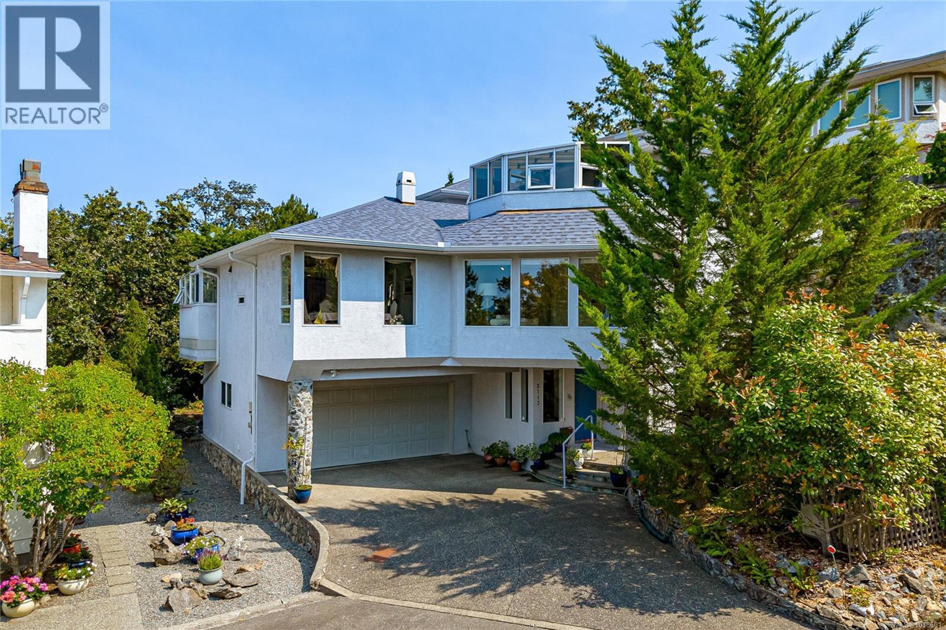 3713 Pointer Pl, Saanich - Exteriors - Photo 12