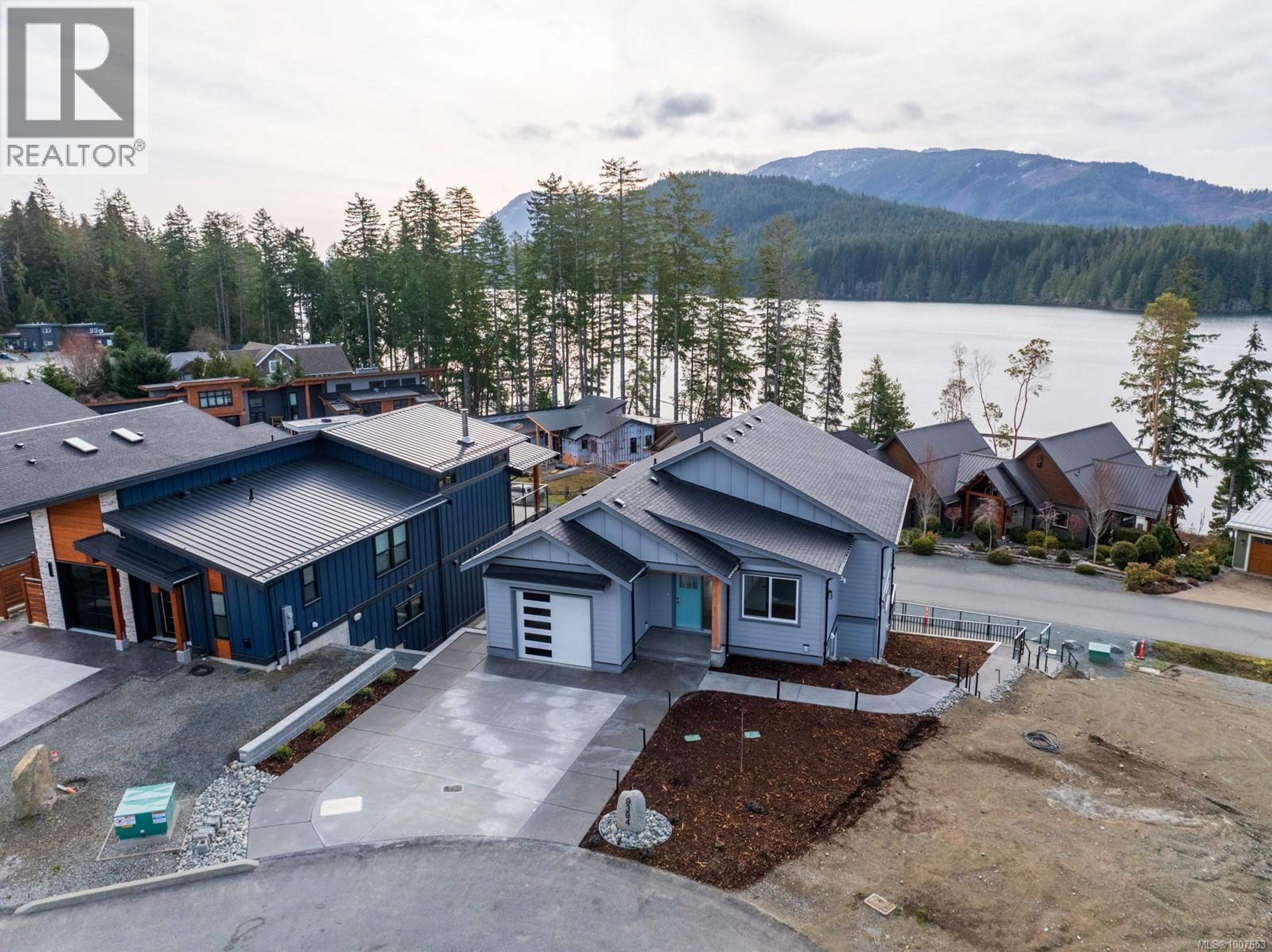 9388 Lakefront Rise, Lake Cowichan - Exteriors - Full Complex View, Drone/Aerial View - Photo 6