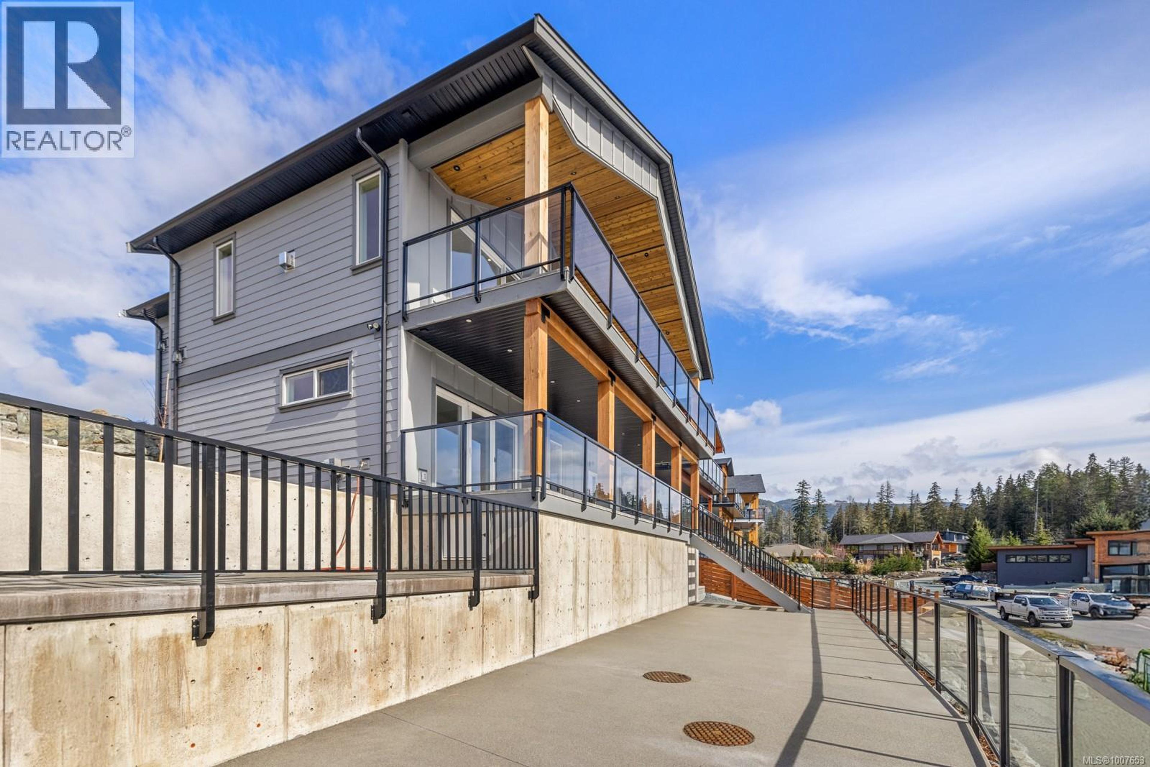 9388 Lakefront Rise, Lake Cowichan - Exteriors - Photo 7