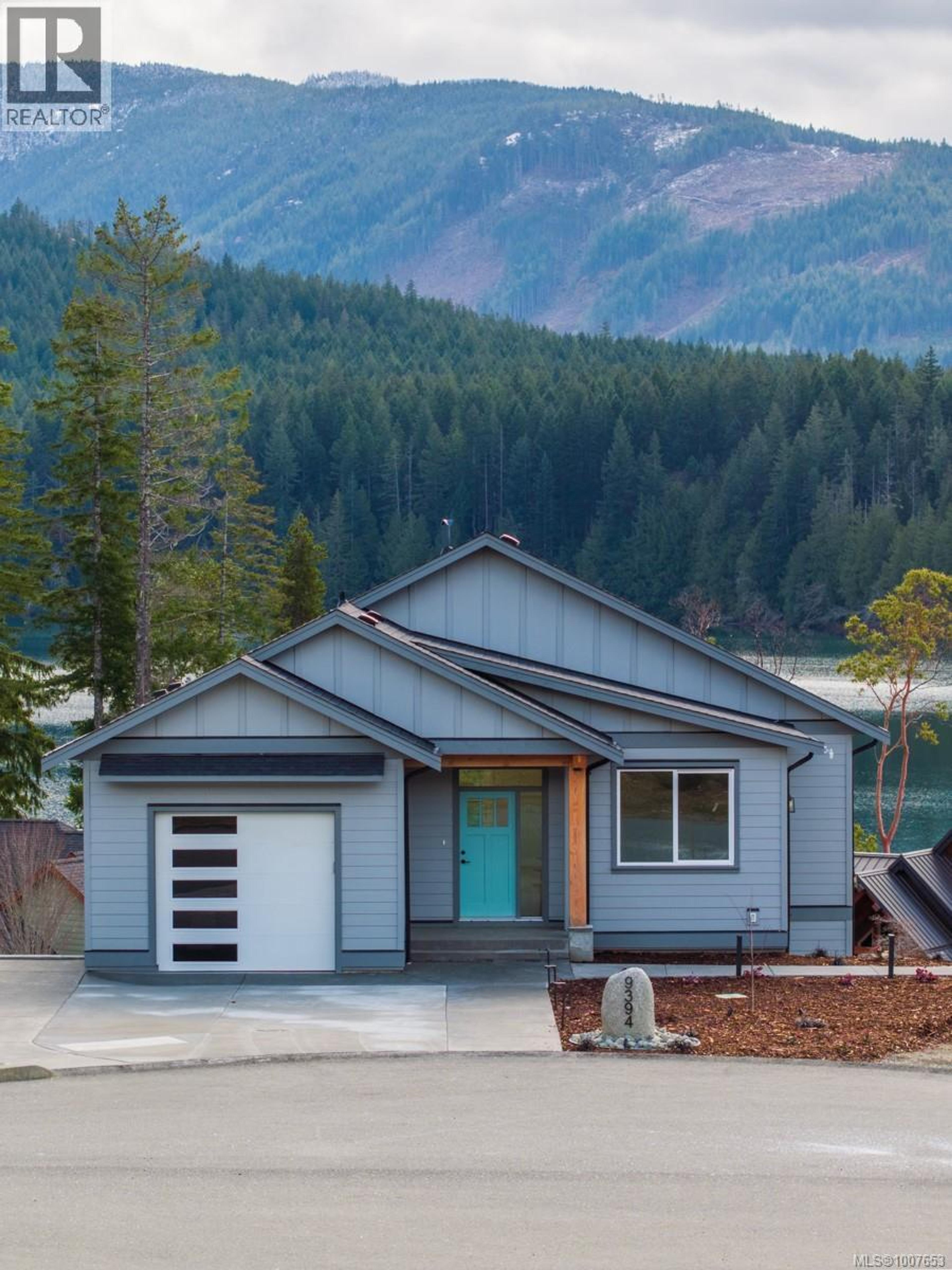 9388 Lakefront Rise, Lake Cowichan - Exteriors - Photo 8