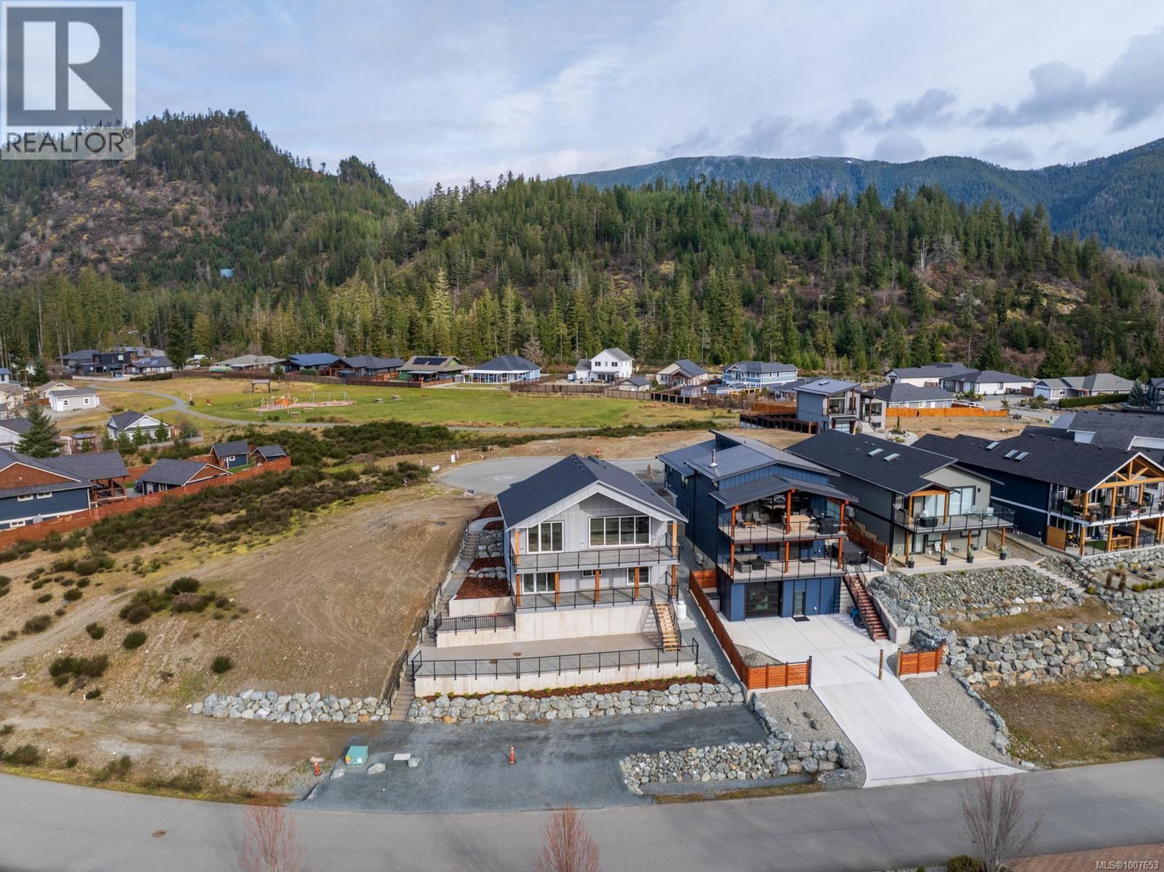 9388 Lakefront Rise, Lake Cowichan - Exteriors - Full Complex View, Drone/Aerial View - Photo 13