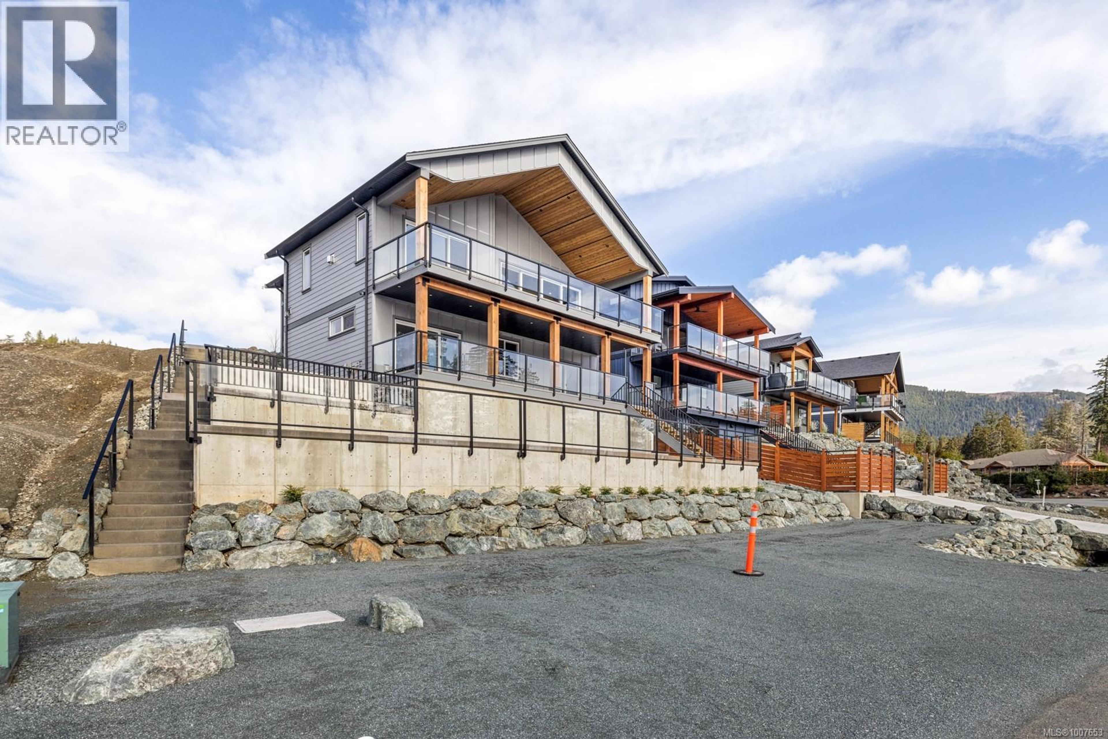 9388 Lakefront Rise, Lake Cowichan - Exteriors - Full Complex View - Photo 18