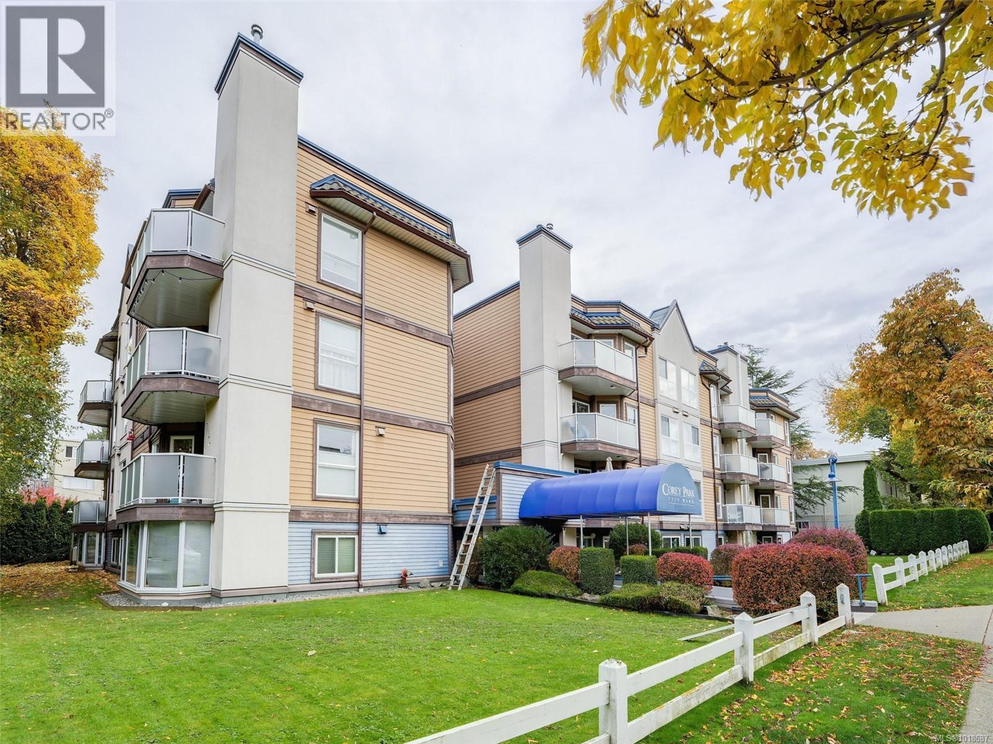 2529 Wark St, Victoria - Exteriors - Full Complex View - Photo 1