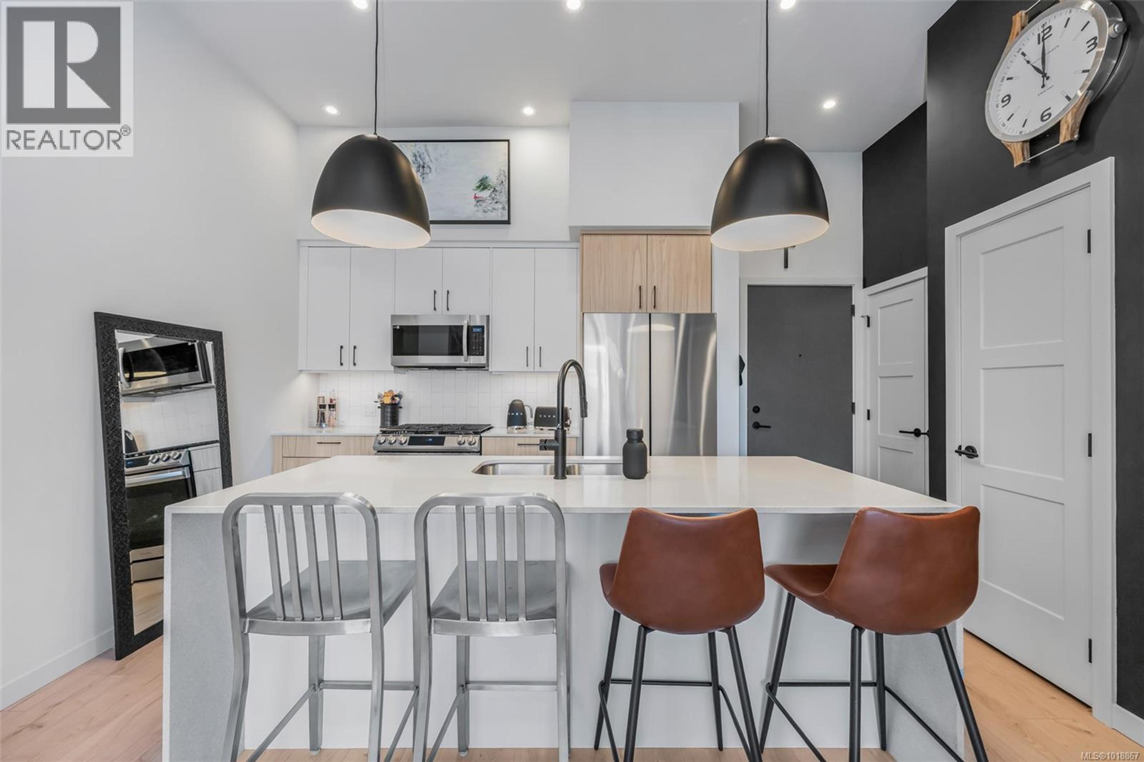 #608 947 WHIRLAWAY CRES - Image 3