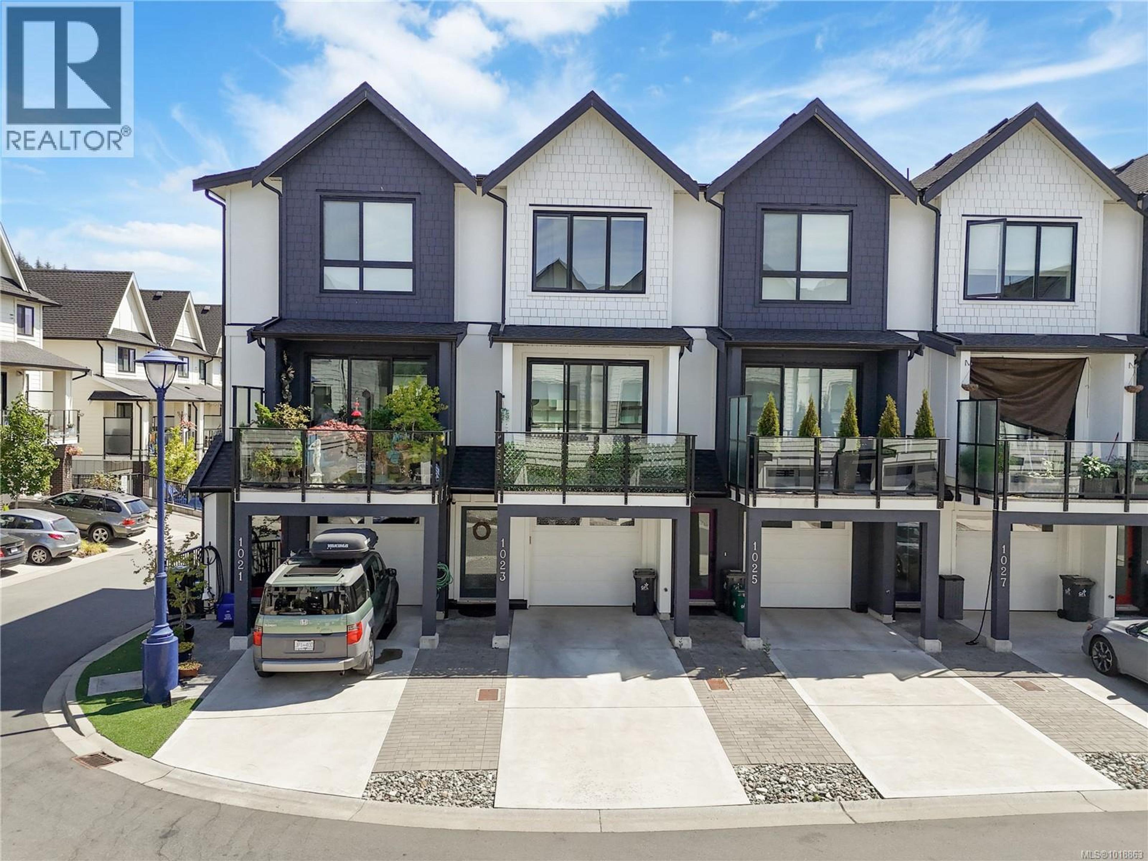 1023 BOXCAR CLOSE - Image 2