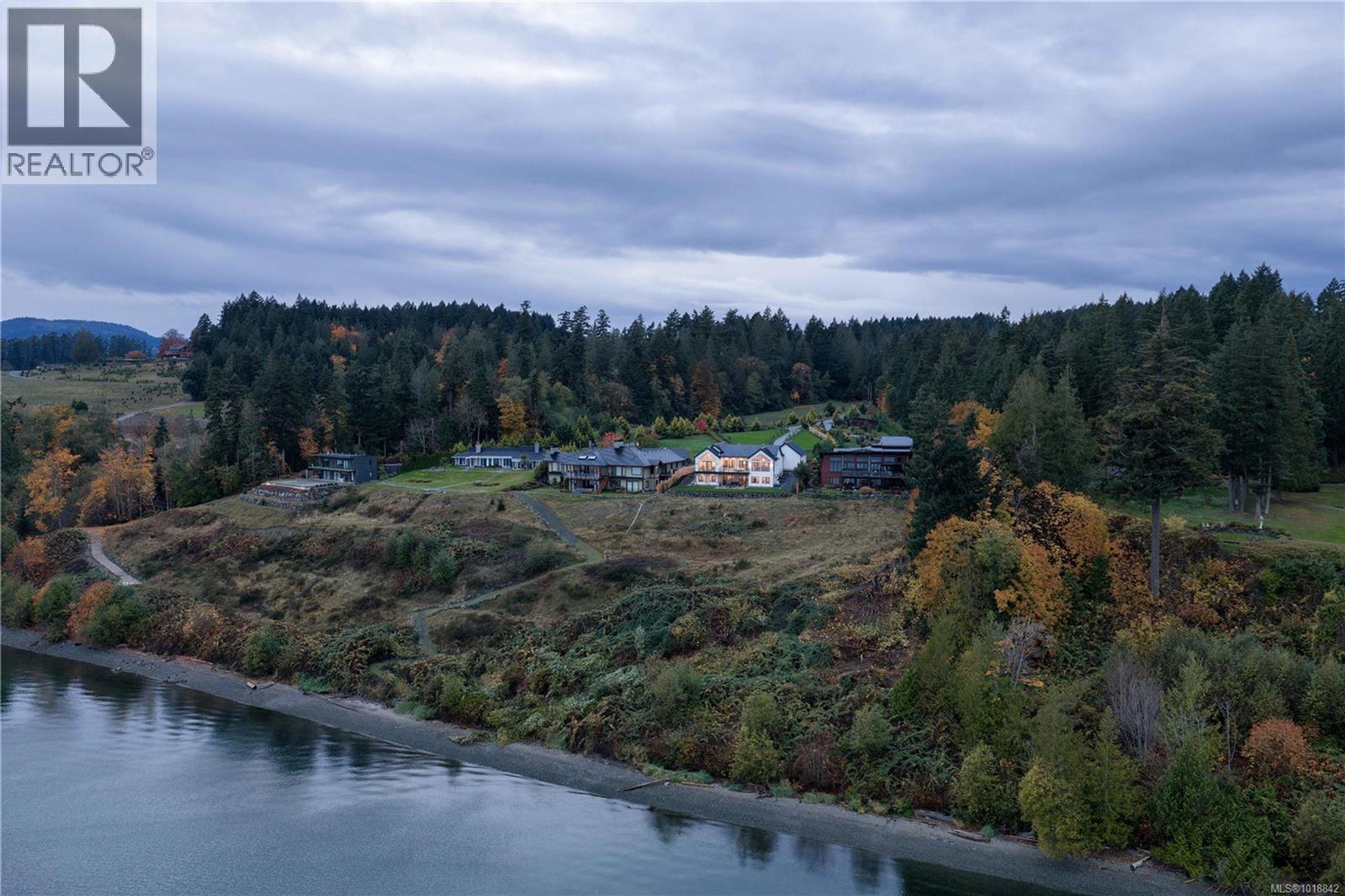 3080 Beachfront Cres, Mill Bay - Exteriors - Full Complex View, Drone/Aerial View - Photo 5