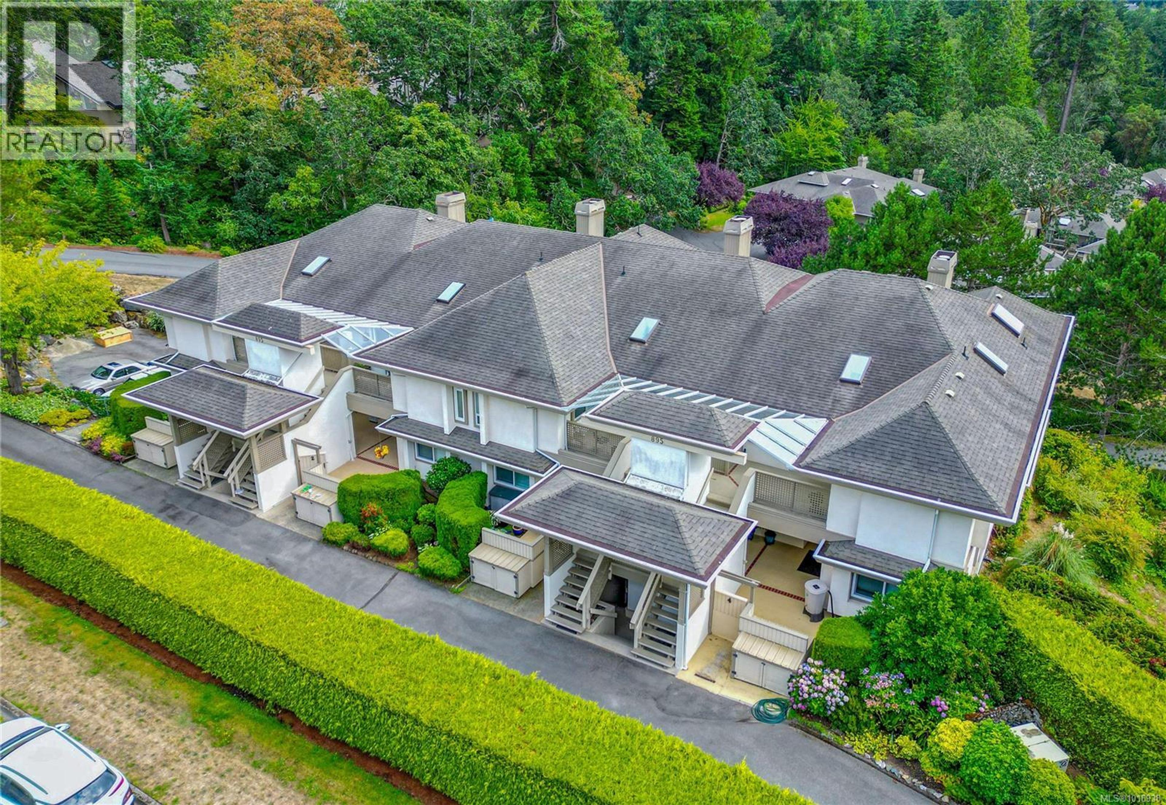 895 Royal Oak Ave, Saanich - Exteriors - Full Complex View, Drone/Aerial View - Photo 8