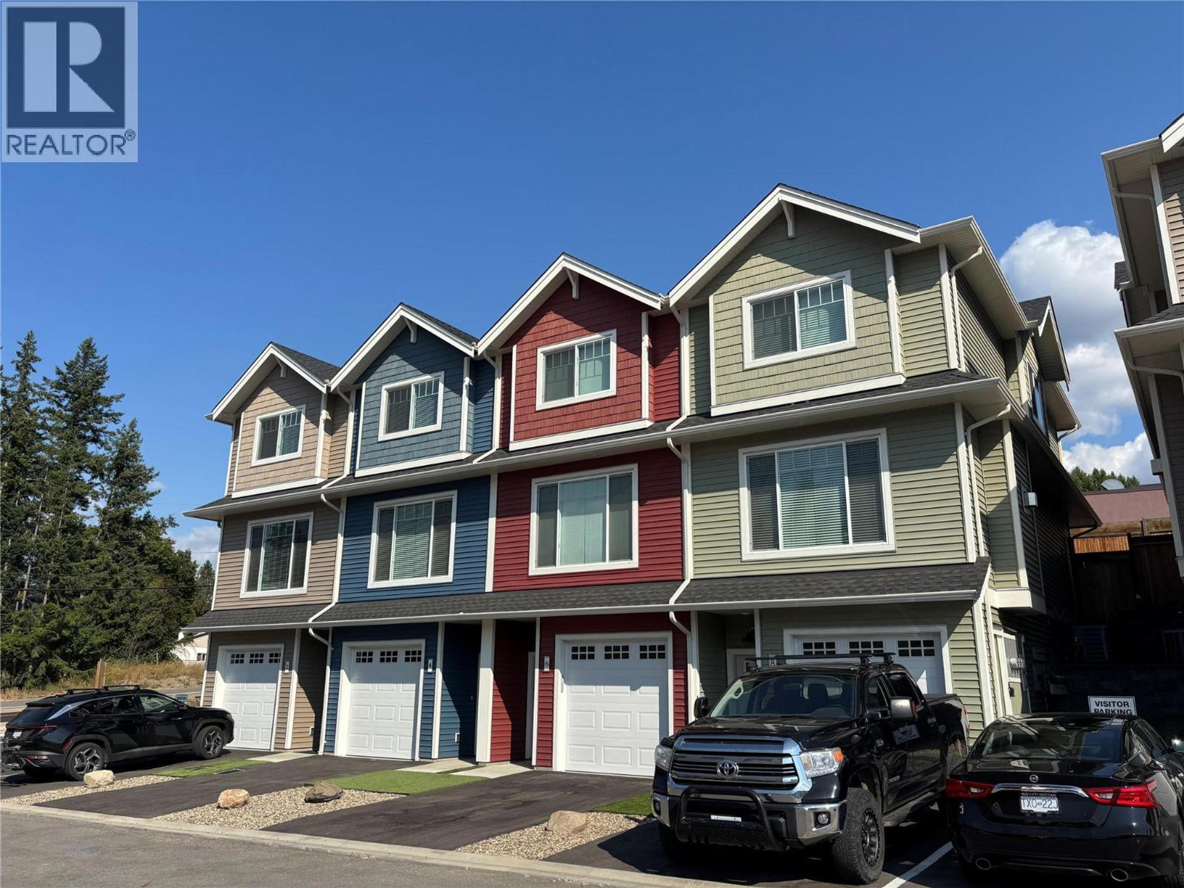 1910 11 Avenue NE, Salmon Arm - Exteriors - Full Complex View - Photo 3