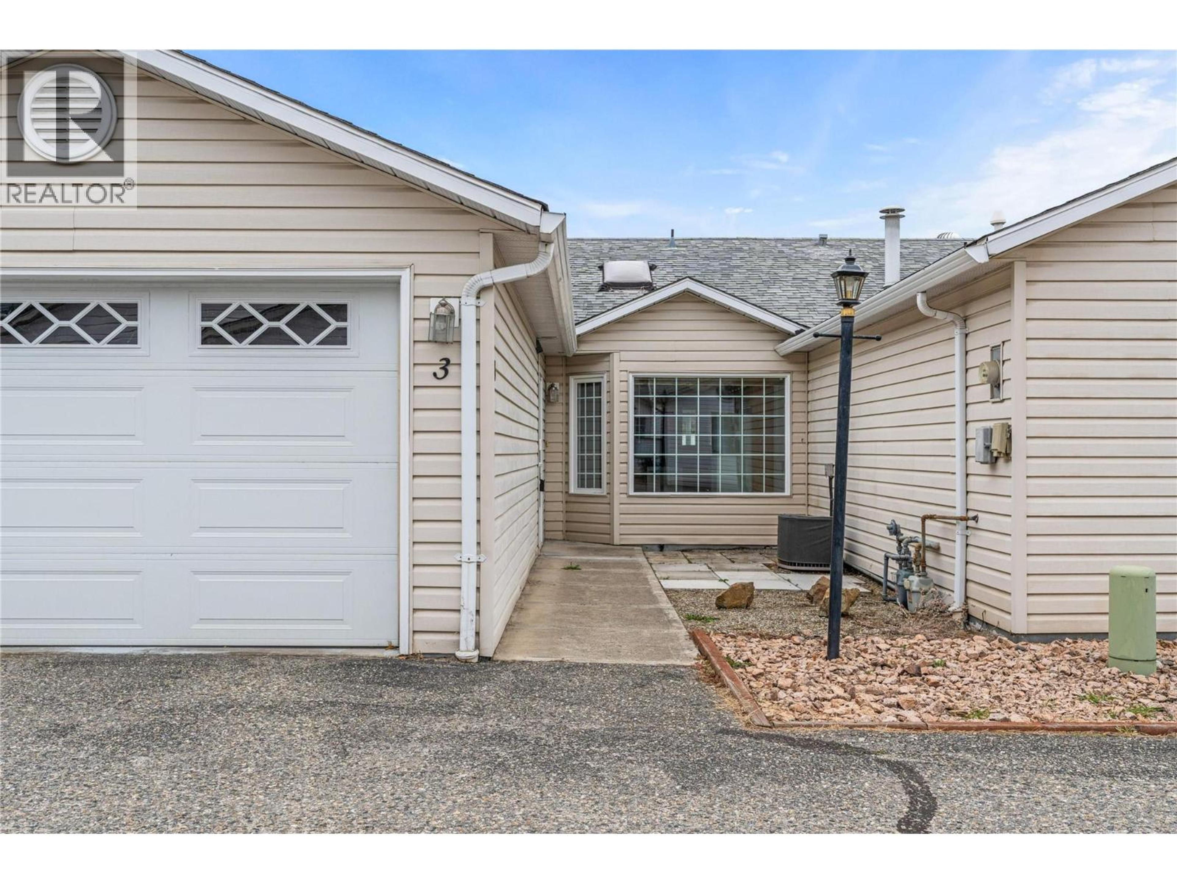 3502 24 Avenue, Vernon - Exteriors - Photo 3