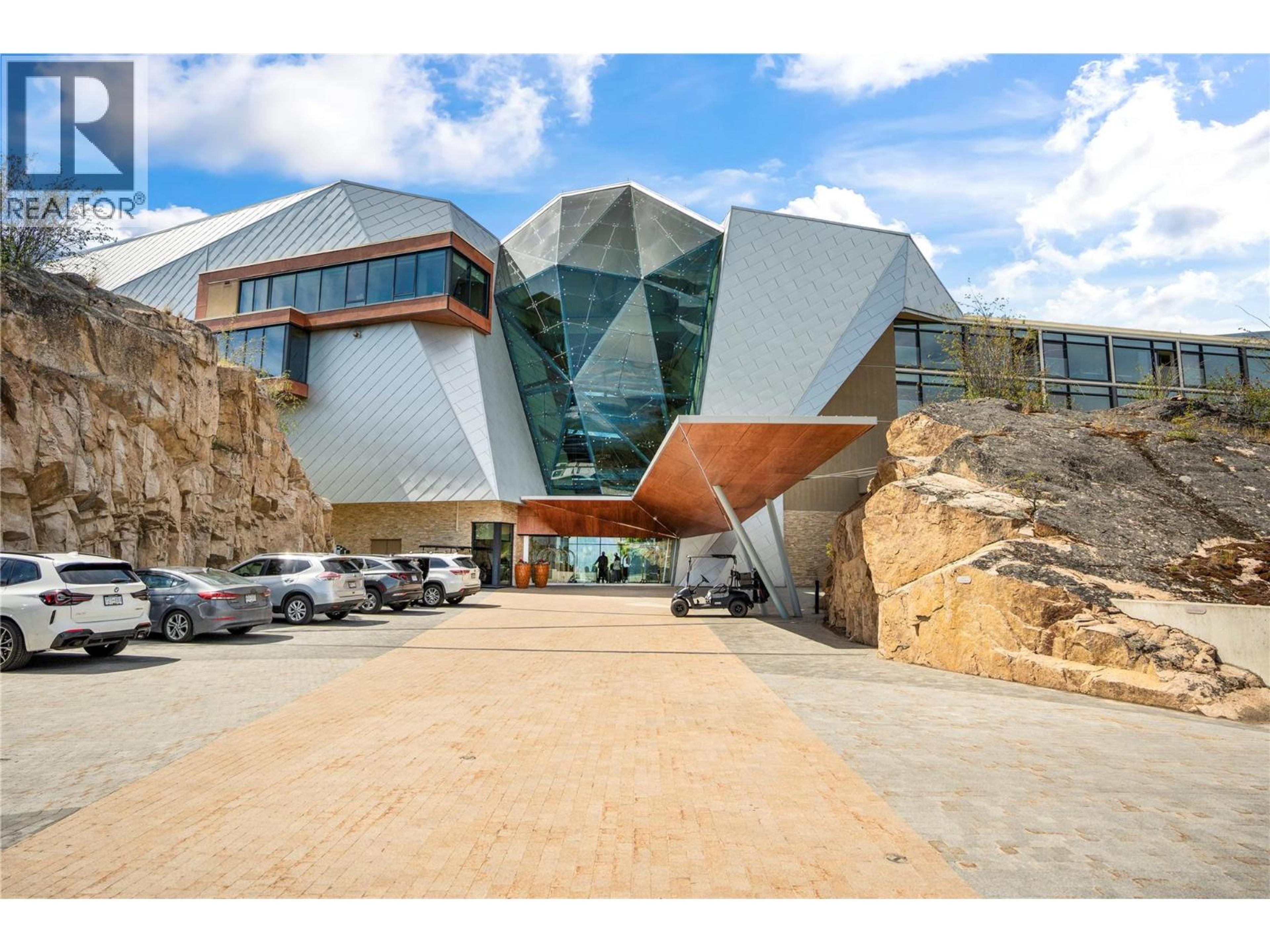 501 Vardon Lane, Vernon - Exteriors - Photo 16