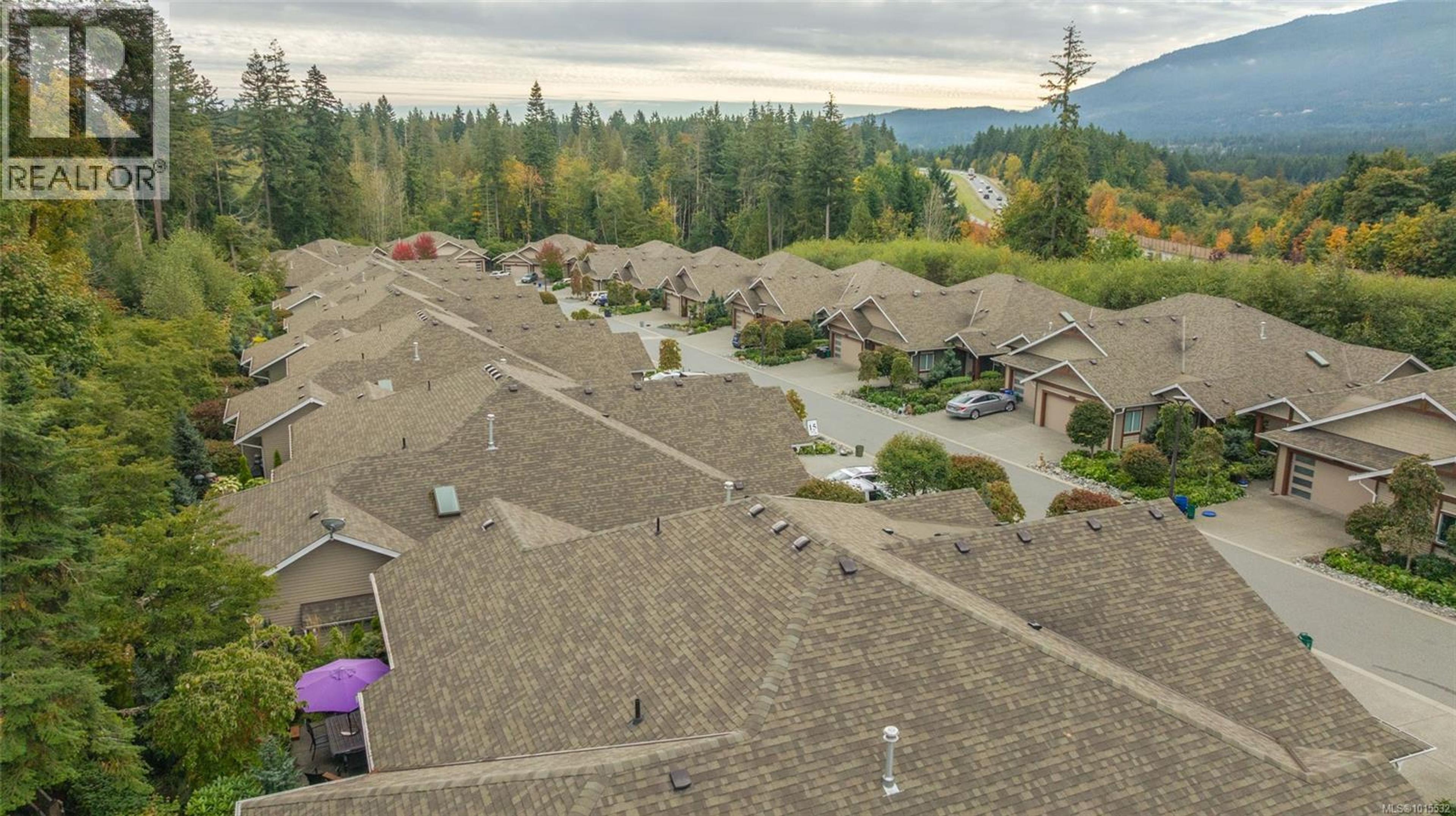 4132 Emerald Woods Pl, Nanaimo - Exteriors - Full Complex View, Drone/Aerial View - Photo 3