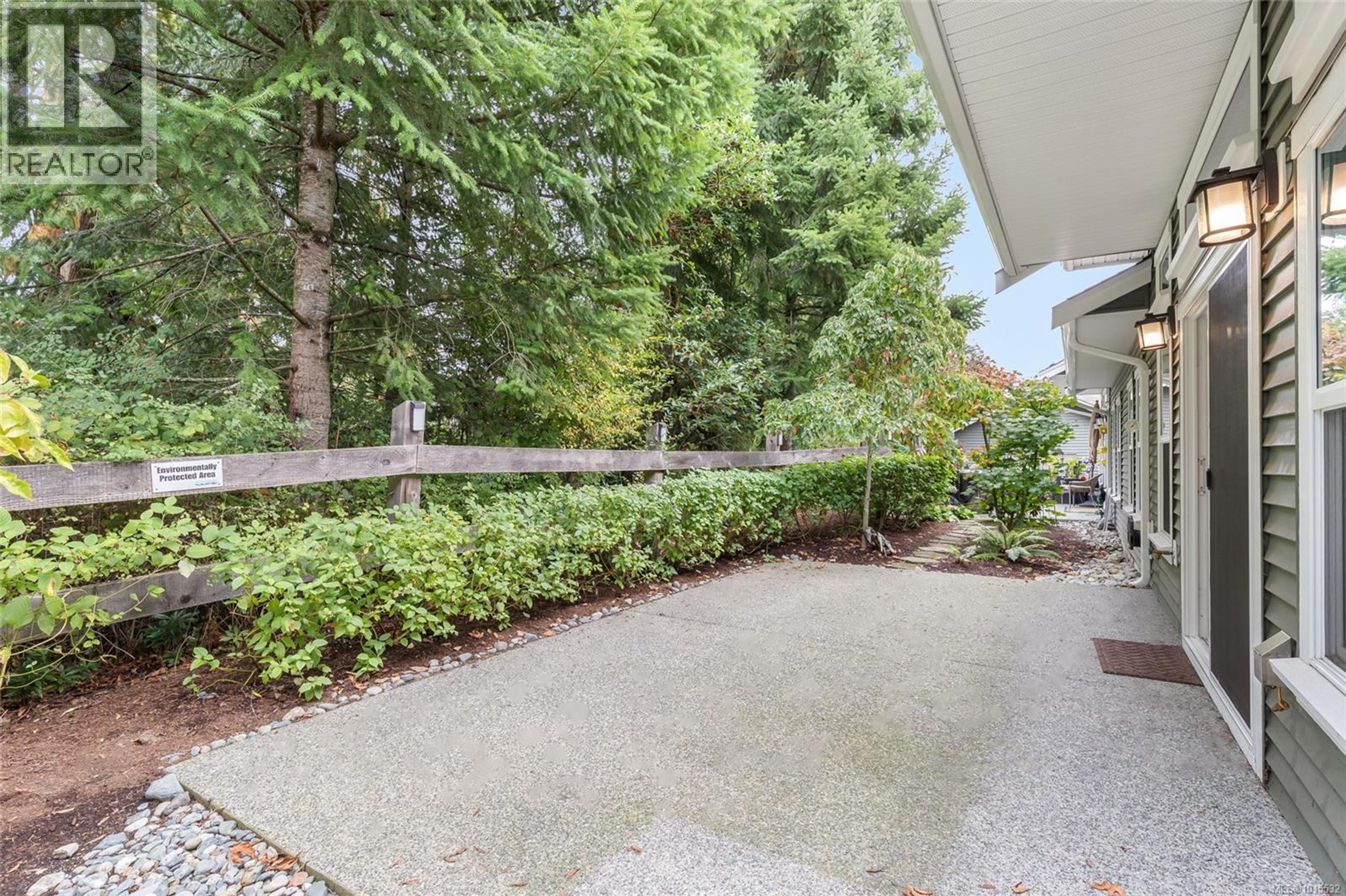 4132 Emerald Woods Pl, Nanaimo - Exteriors - Photo 11