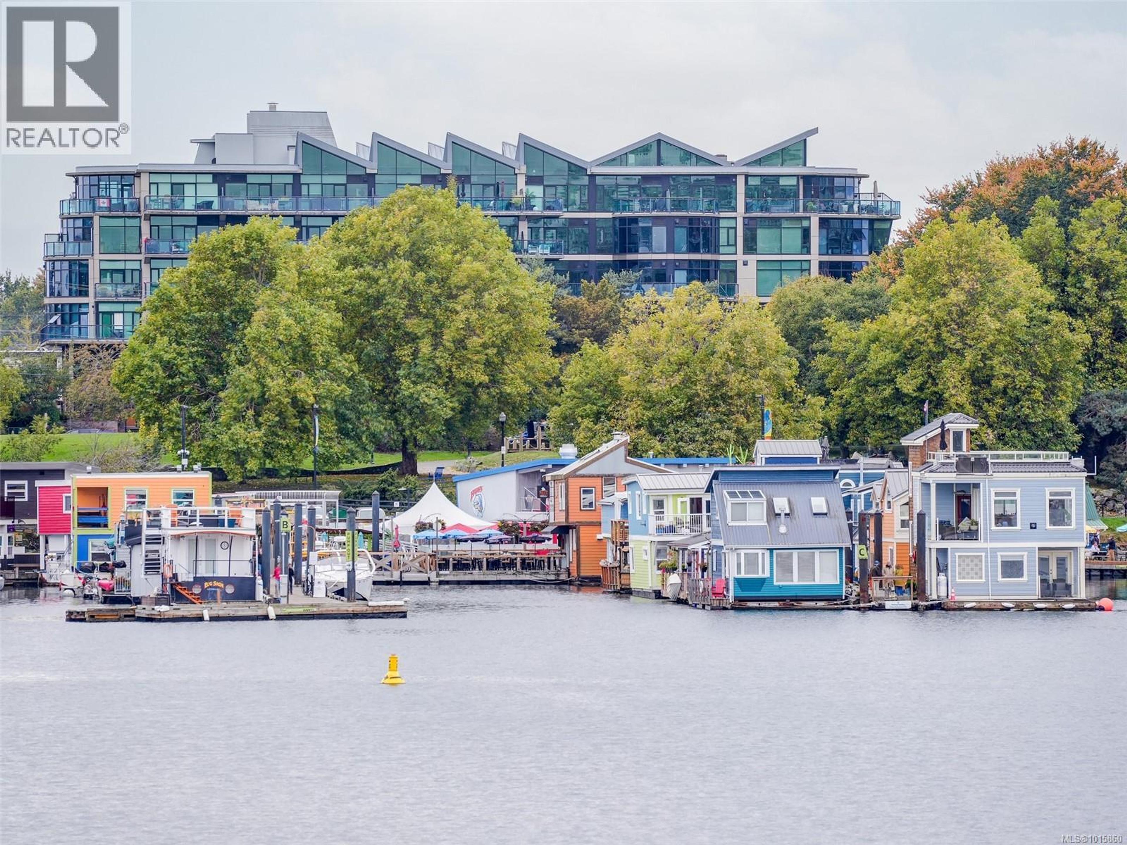 55 Songhees Rd, Victoria - Exteriors - Full Complex View - Photo 2