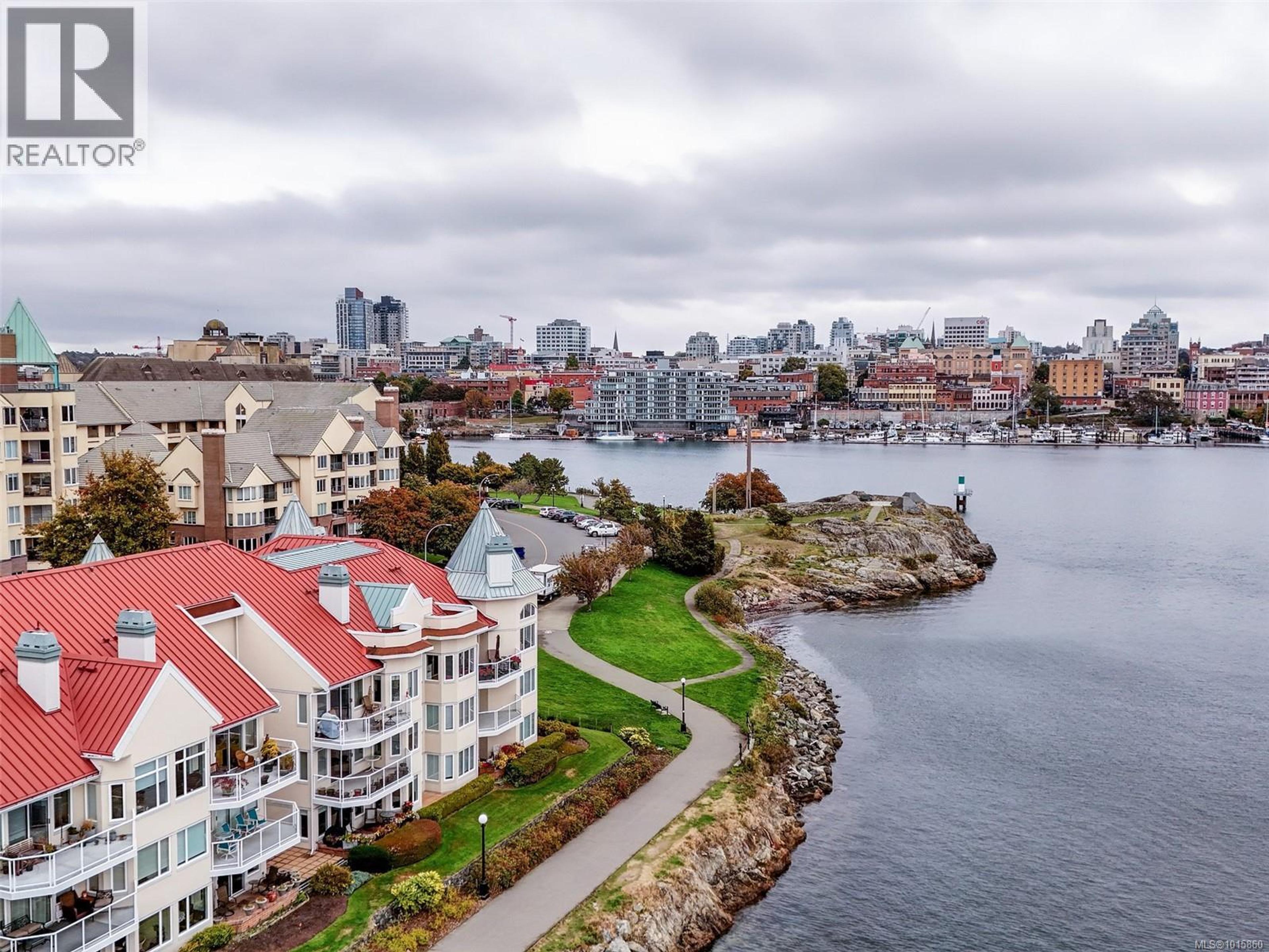 55 Songhees Rd, Victoria - Exteriors - Full Complex View, Drone/Aerial View - Photo 5