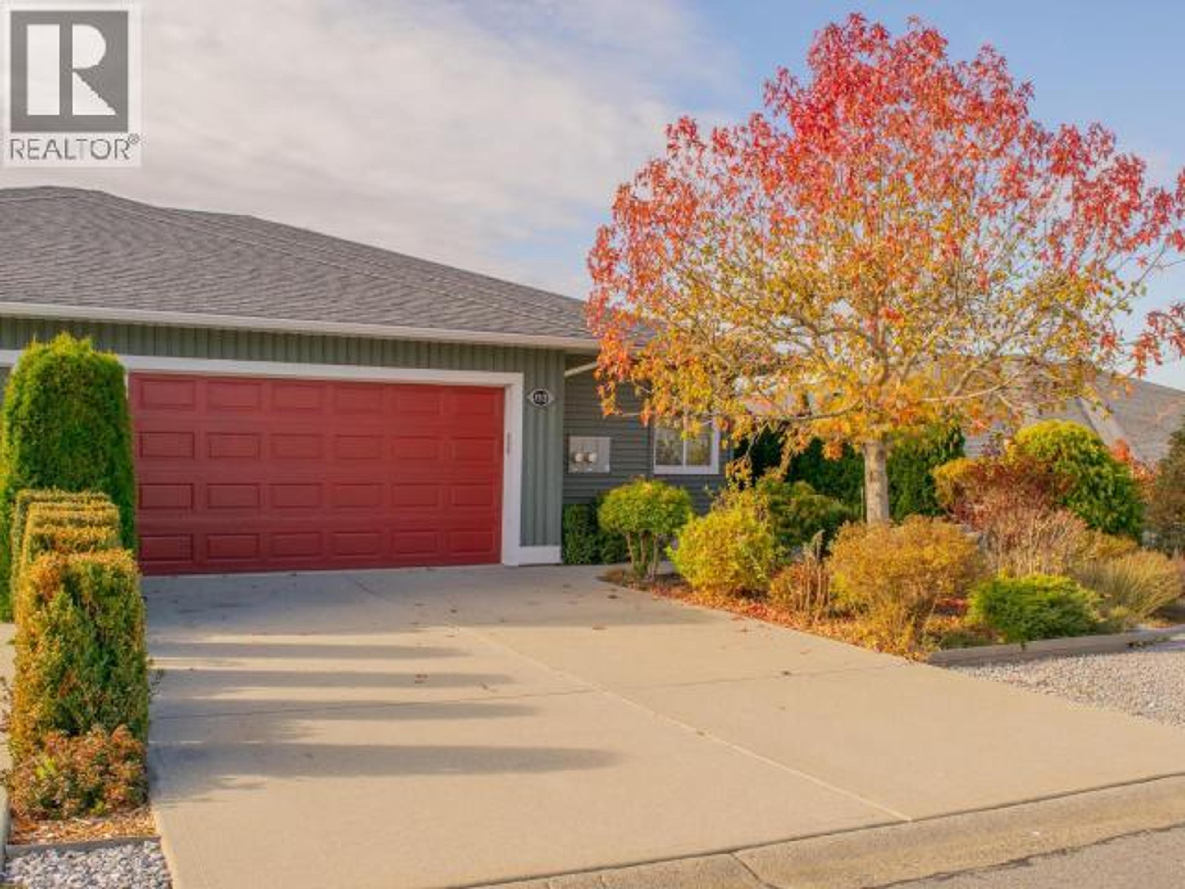 4363 ONTARIO AVE, Powell River - Exteriors - Photo 1