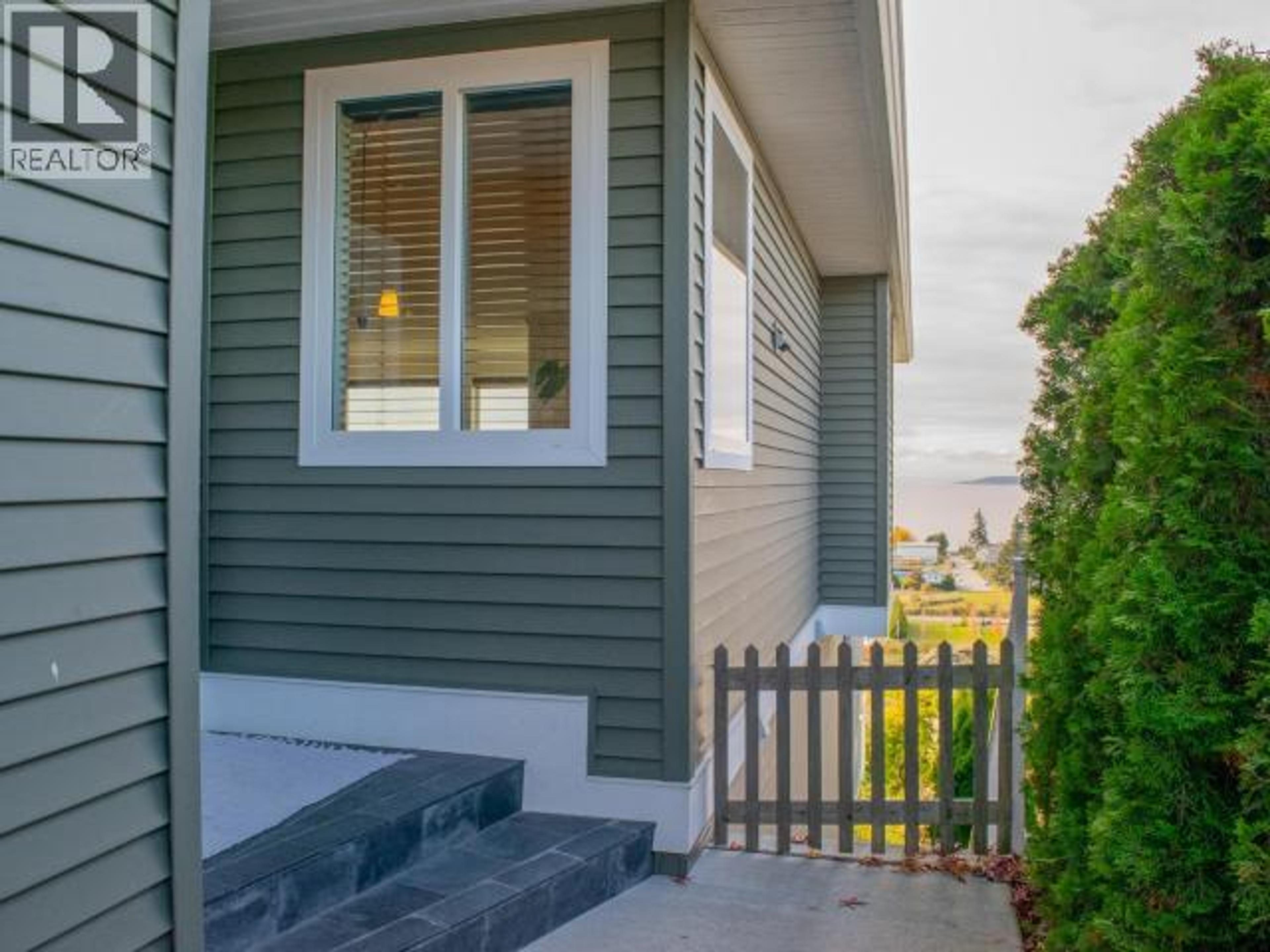 4363 ONTARIO AVE, Powell River - Exteriors - Photo 6