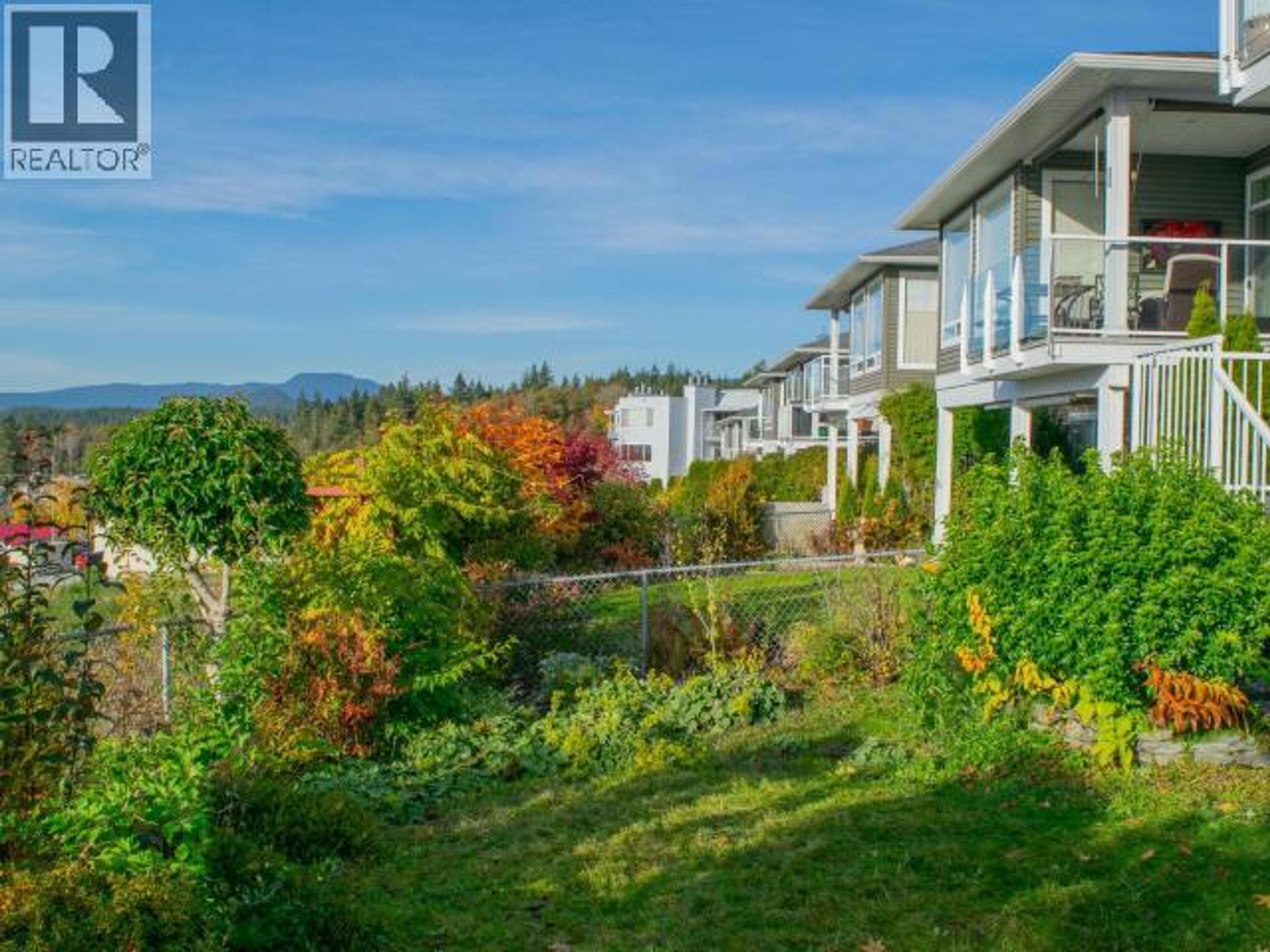 4363 ONTARIO AVE, Powell River - Exteriors - Full Complex View - Photo 8