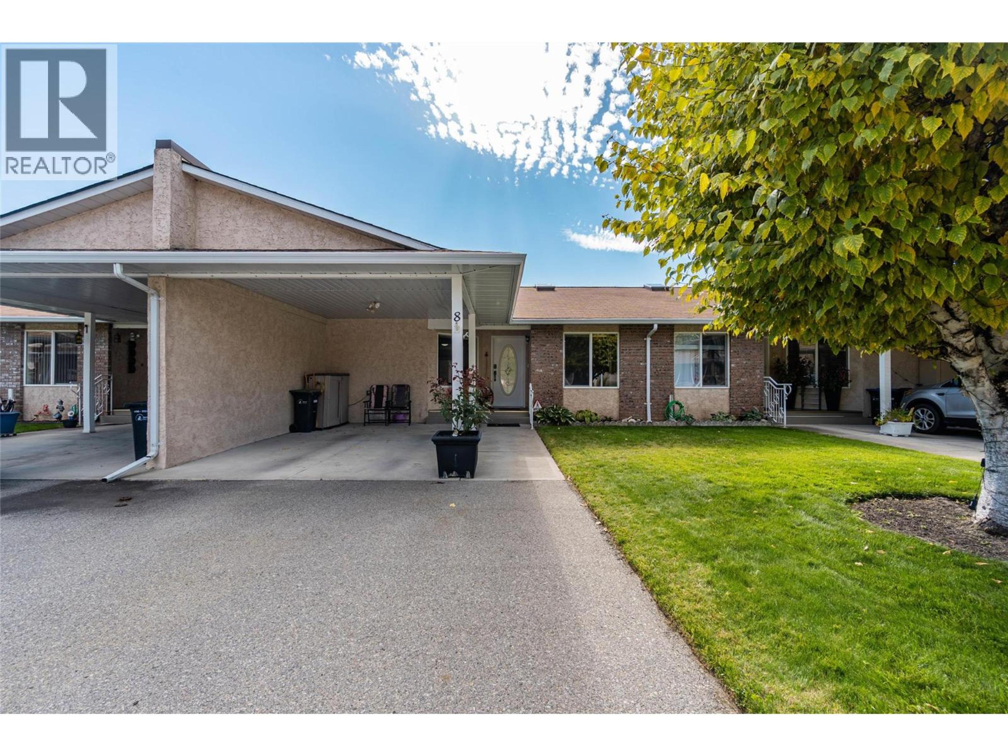 115 Redwing Place, Oliver - Exteriors - Full Complex View - Photo 1