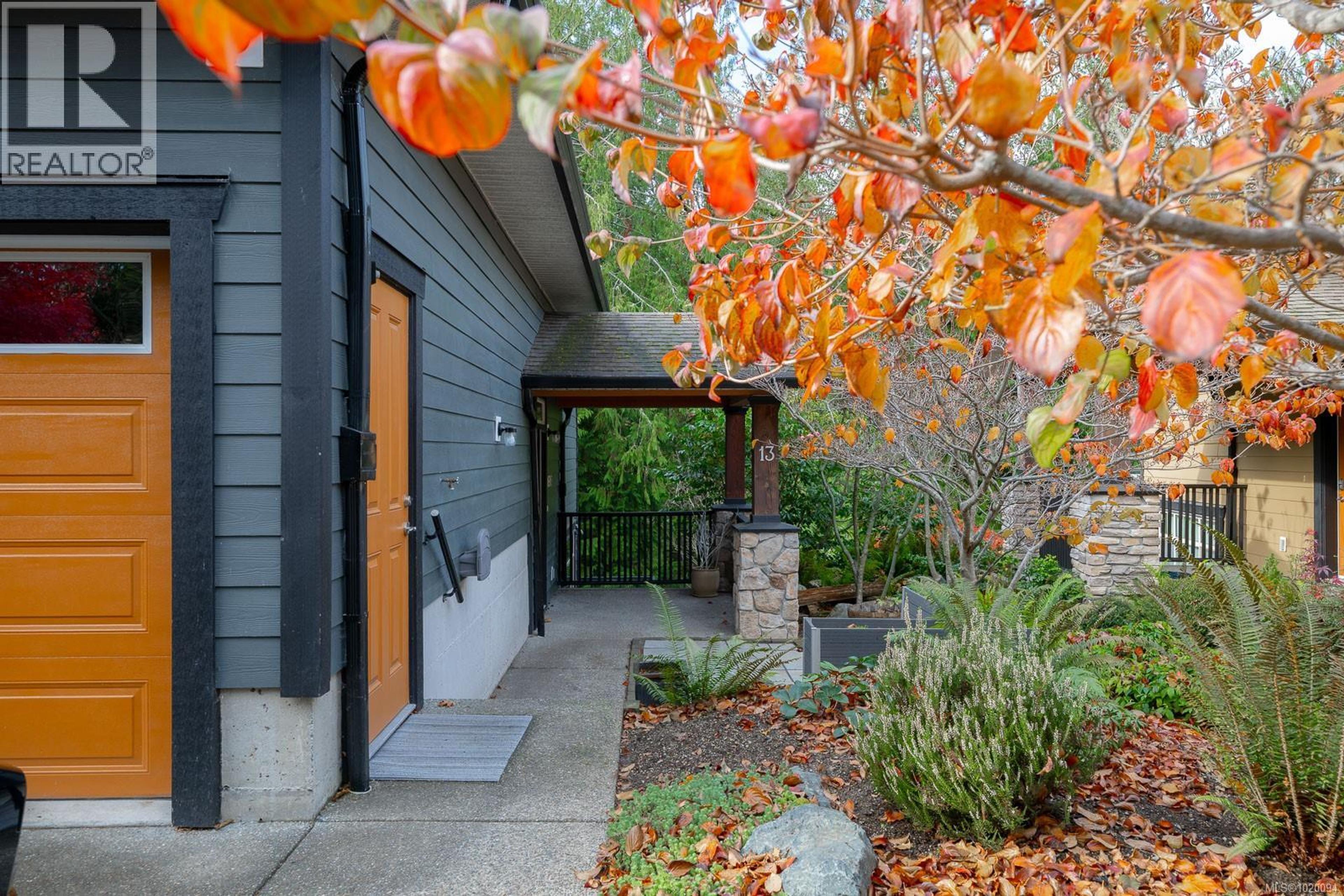 2363 Demamiel Dr, Sooke - Exteriors - Photo 2