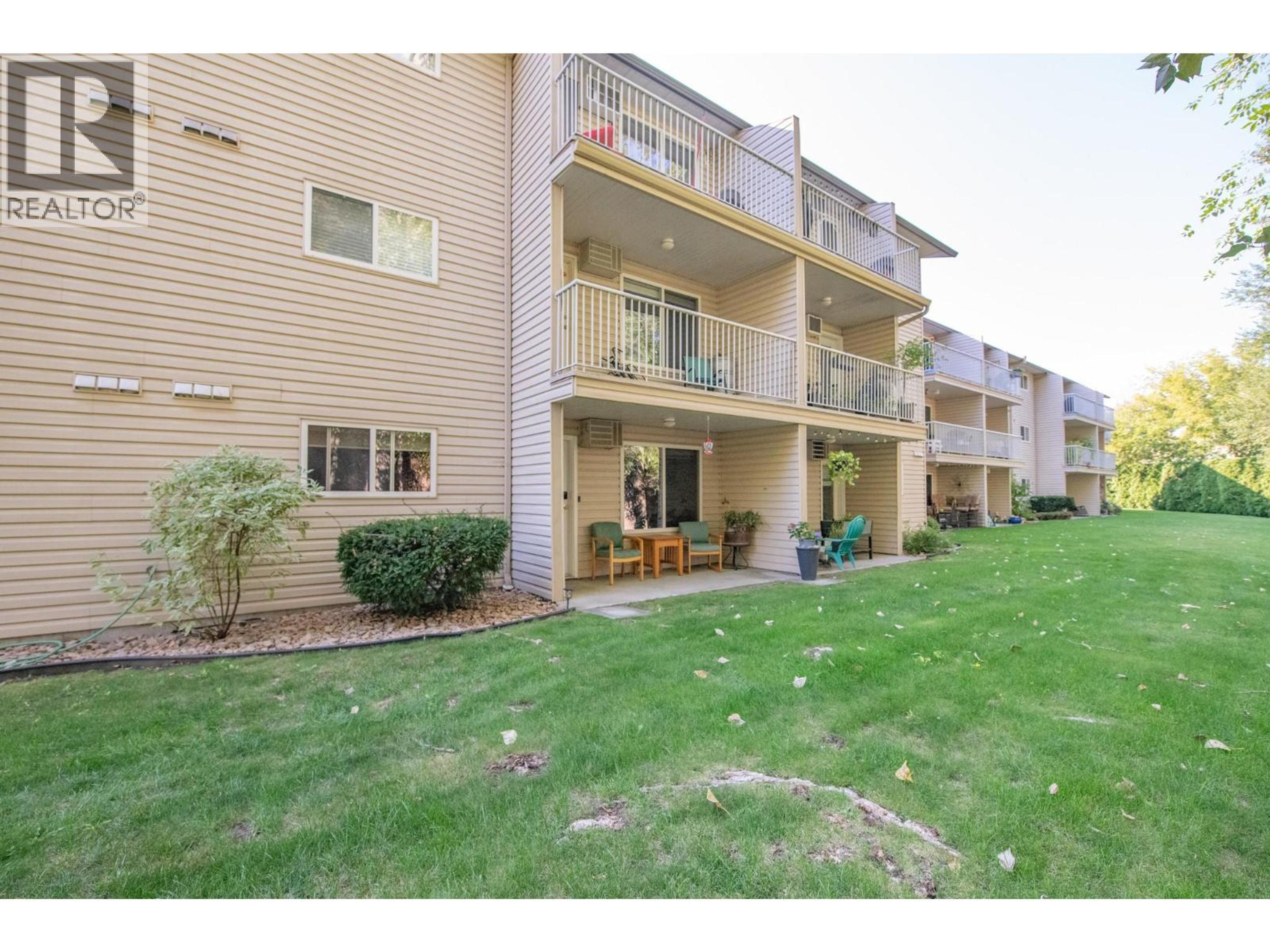 110 Kalamalka Lake Road, Vernon - Exteriors - Photo 4