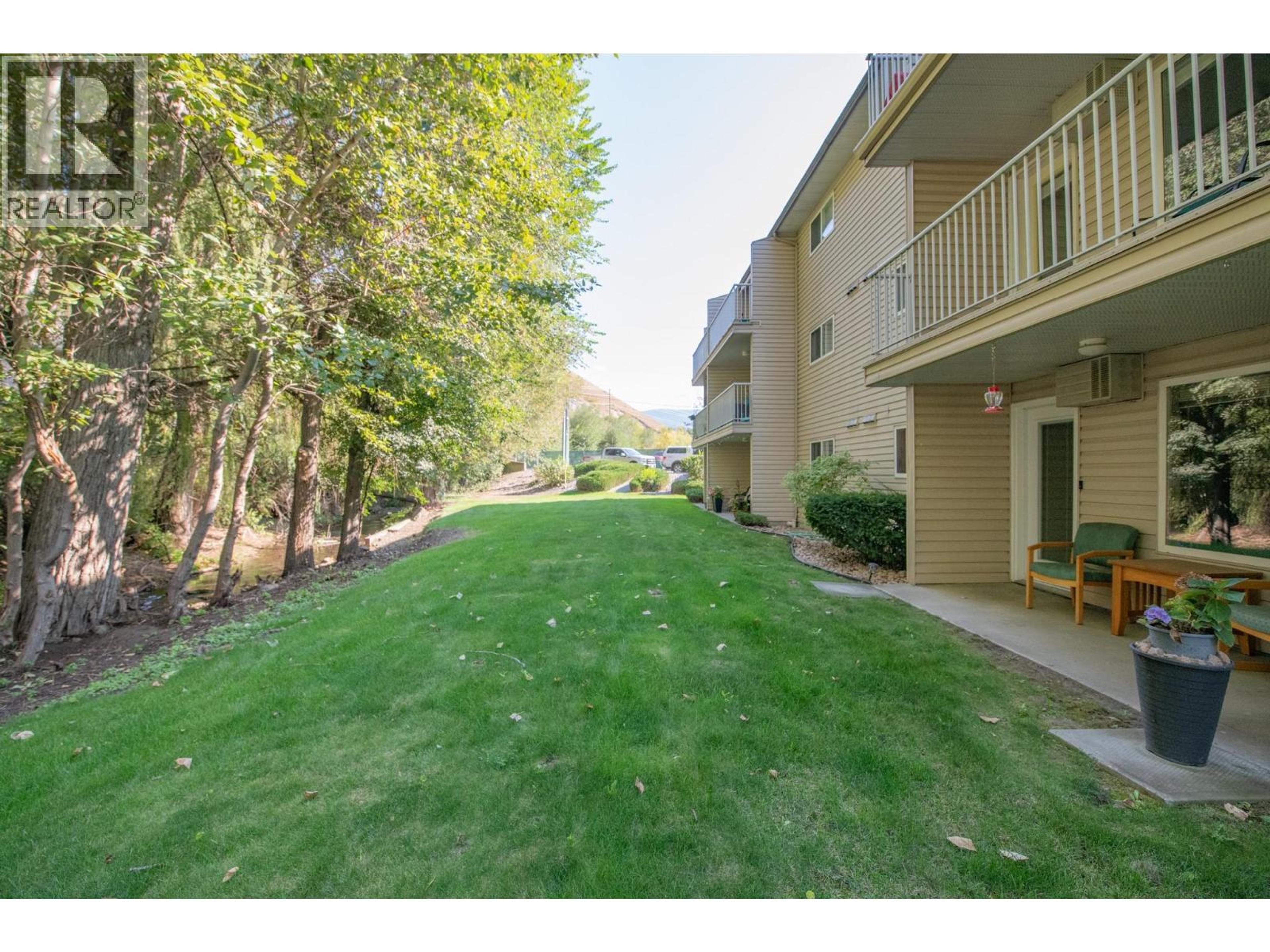 110 Kalamalka Lake Road, Vernon - Exteriors - Photo 12