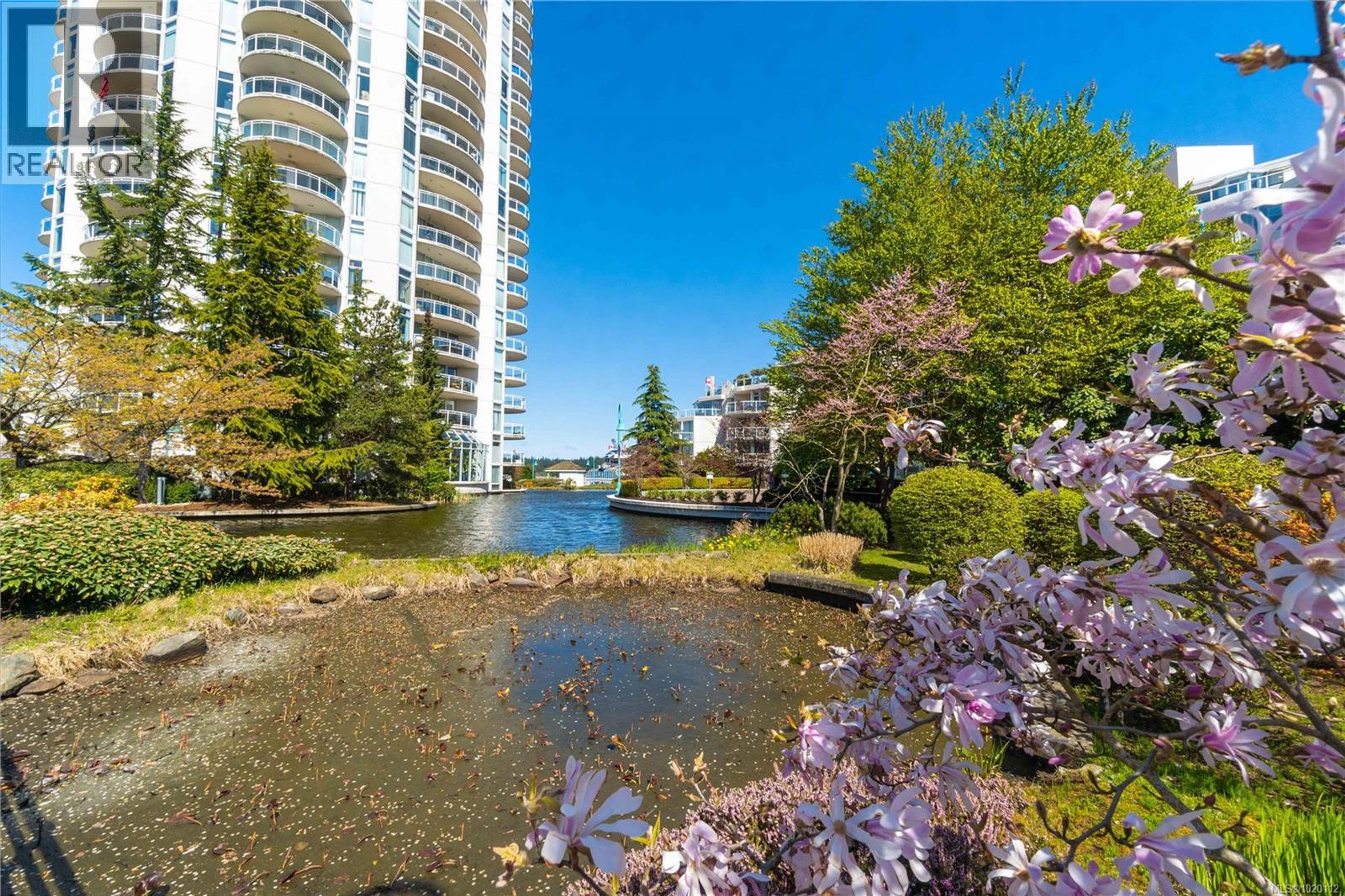 154 Promenade Dr, Nanaimo - Exteriors - Full Complex View - Photo 5