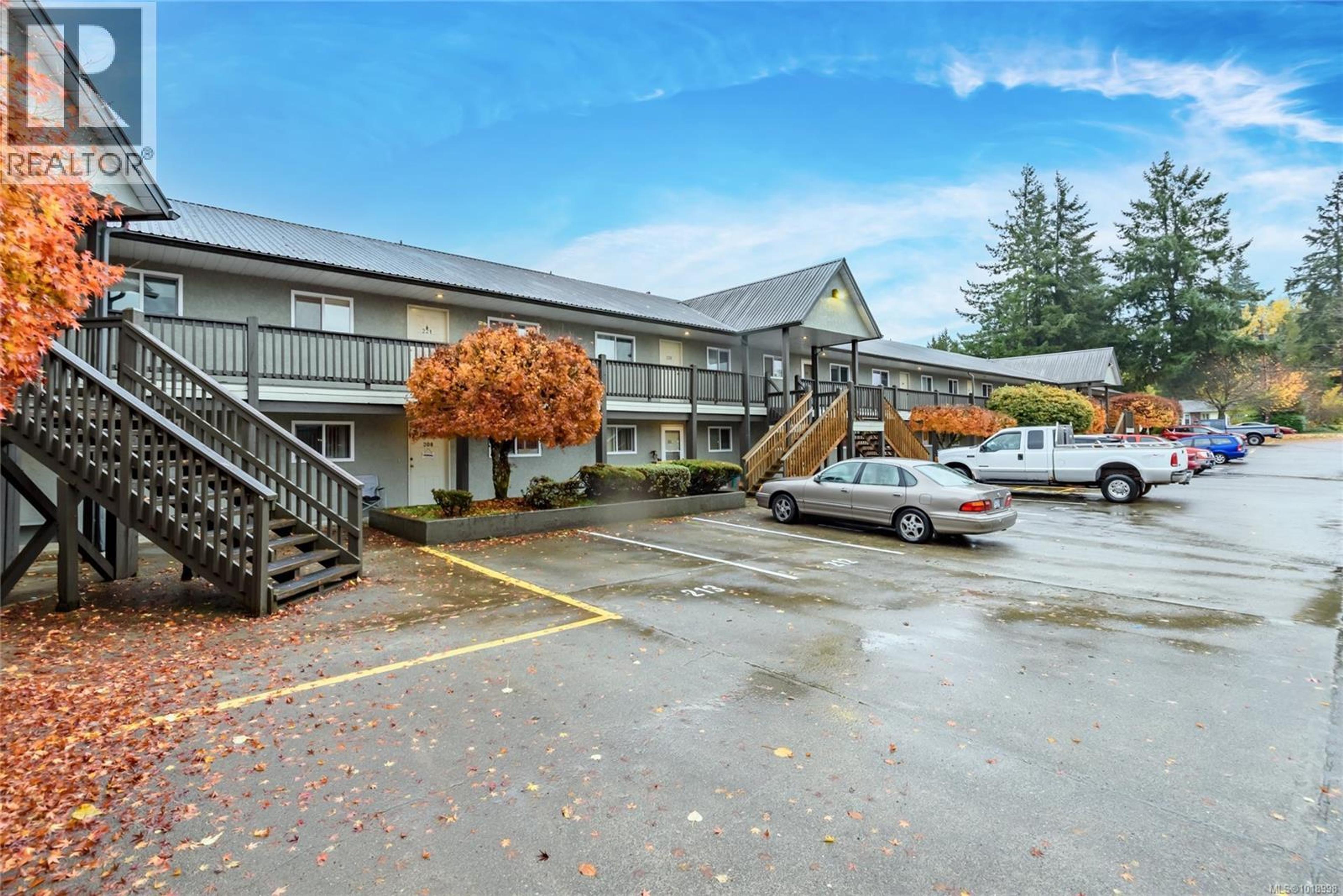 1540 Piercy Ave, Courtenay - Exteriors - Full Complex View - Photo 1