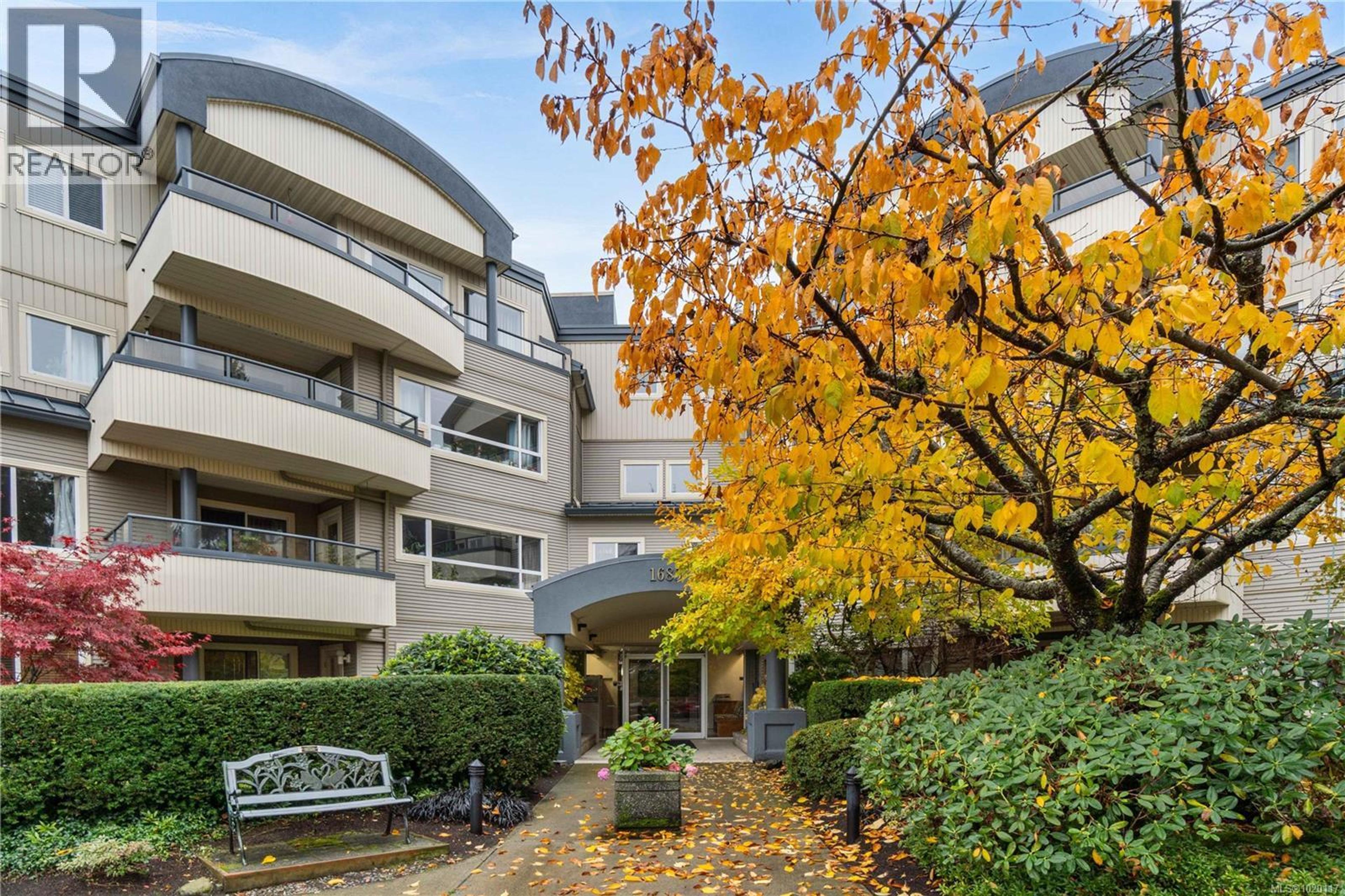 1685 Estevan Rd, Nanaimo - Exteriors - Photo 3