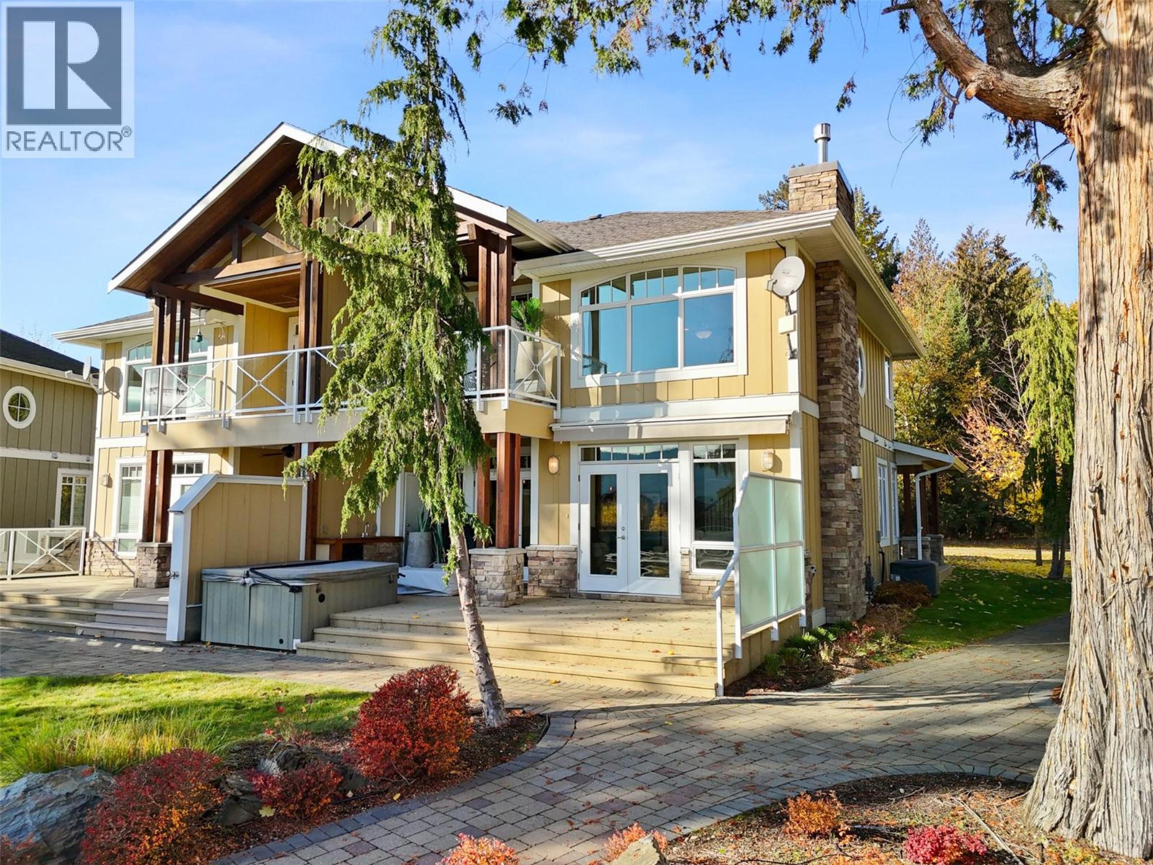 3950 Express Point Road, Scotch Creek - Exteriors - Photo 15