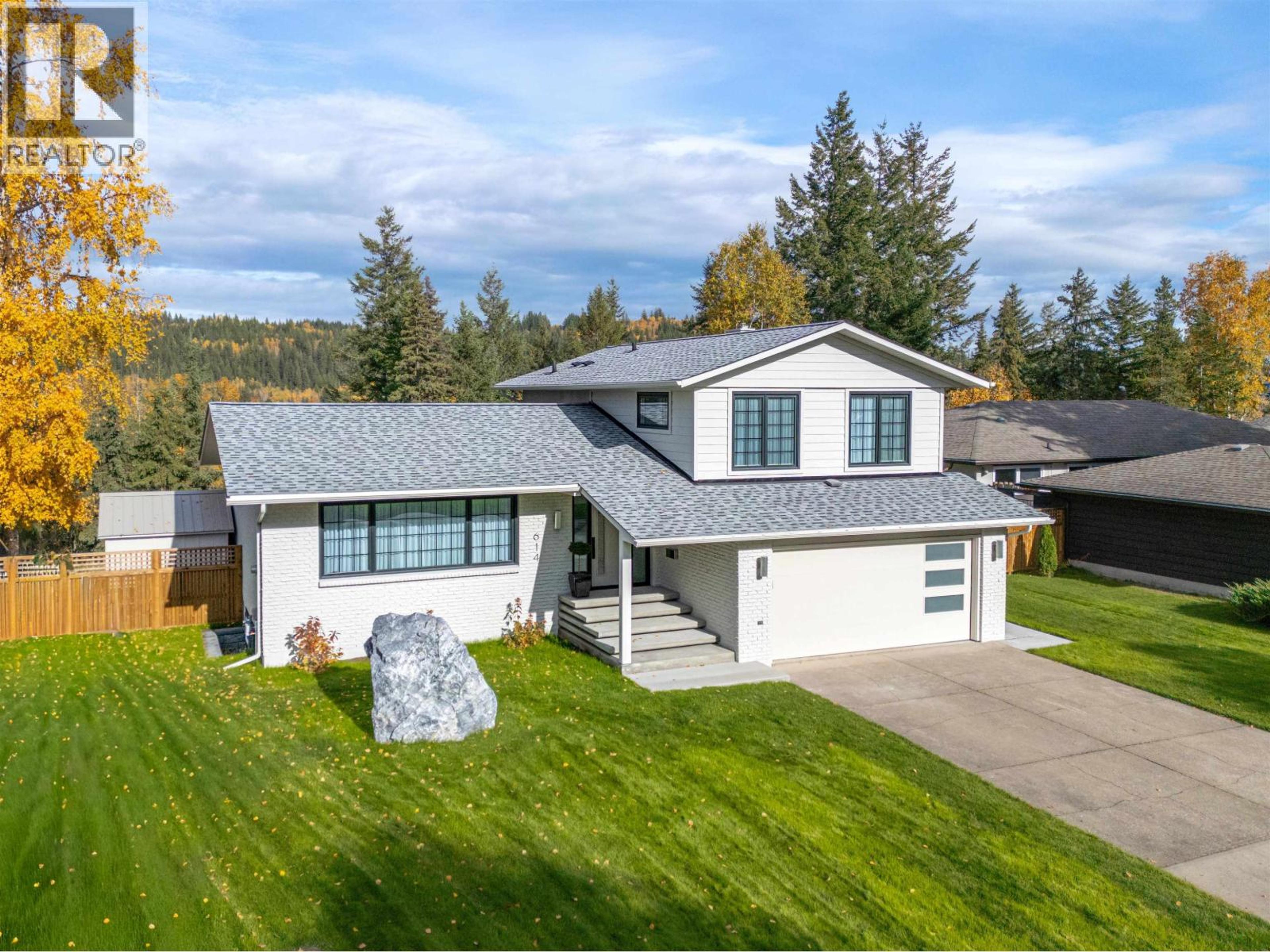 614 RADCLIFFE DRIVE - Main Image