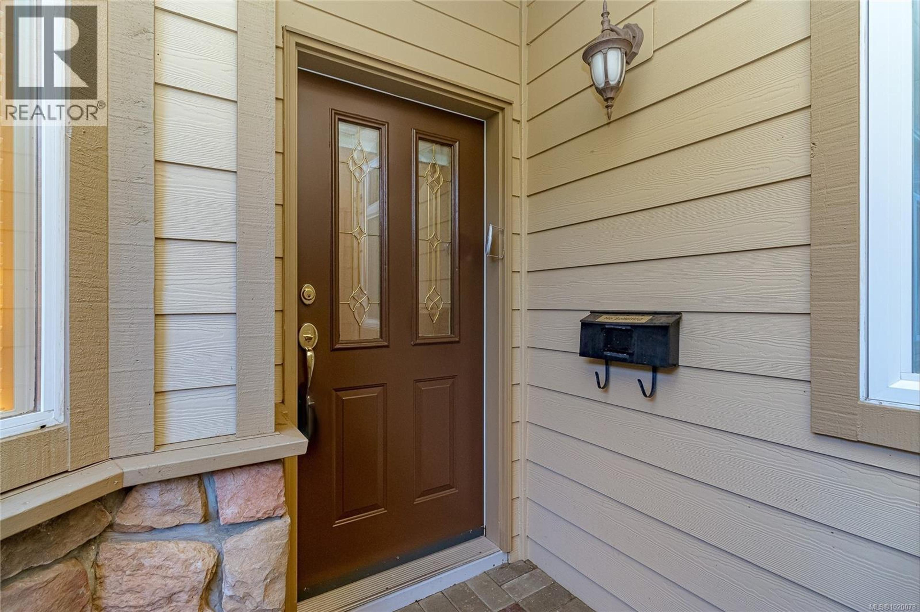 #6 3281 MAPLEWOOD RD - Image 2