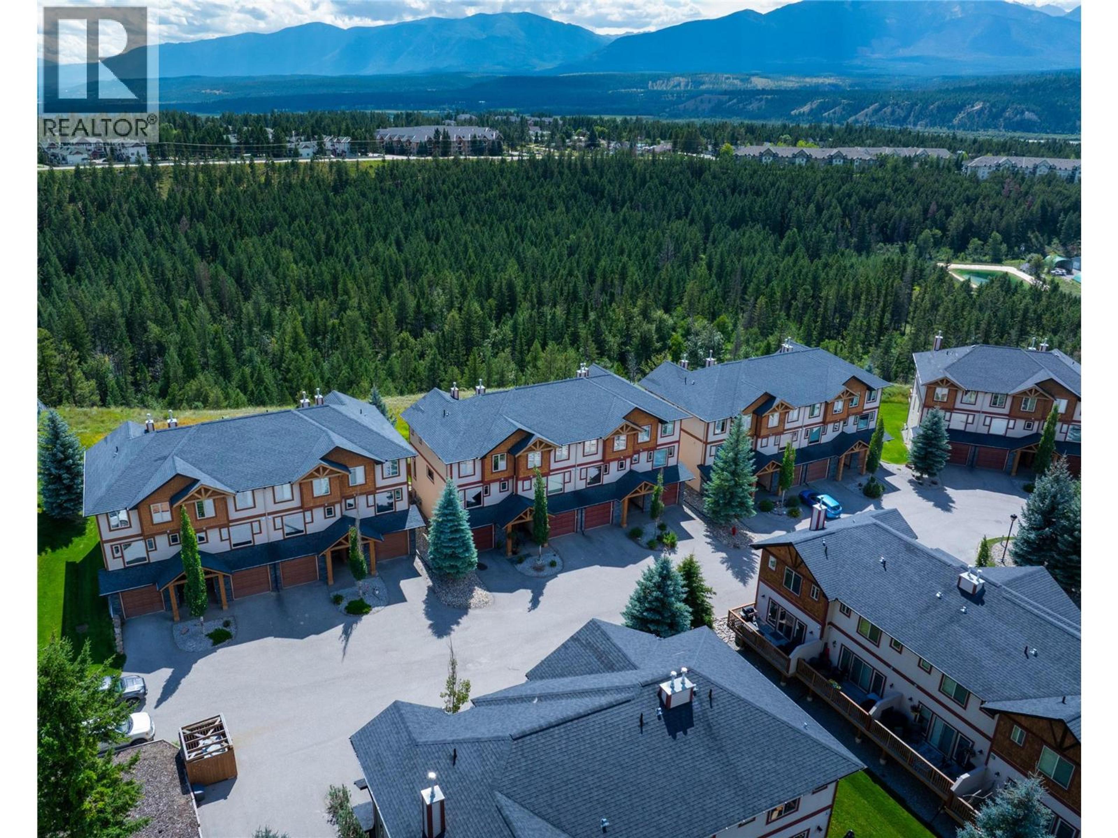 4878 Ridge Road, Radium Hot Springs - Exteriors - Full Complex View, Drone/Aerial View - Photo 1