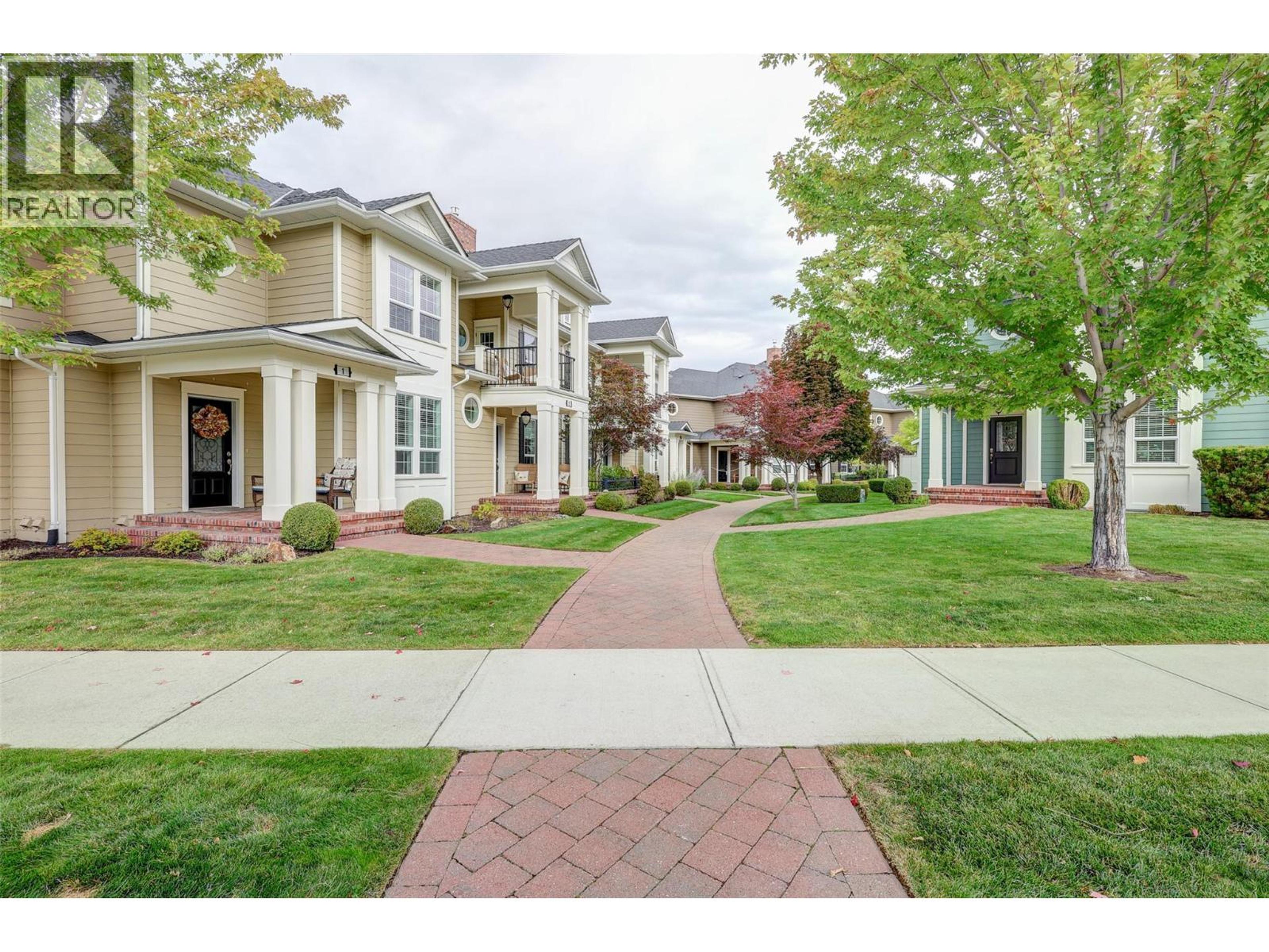 328 Providence Avenue, Kelowna - Exteriors - Full Complex View - Photo 15